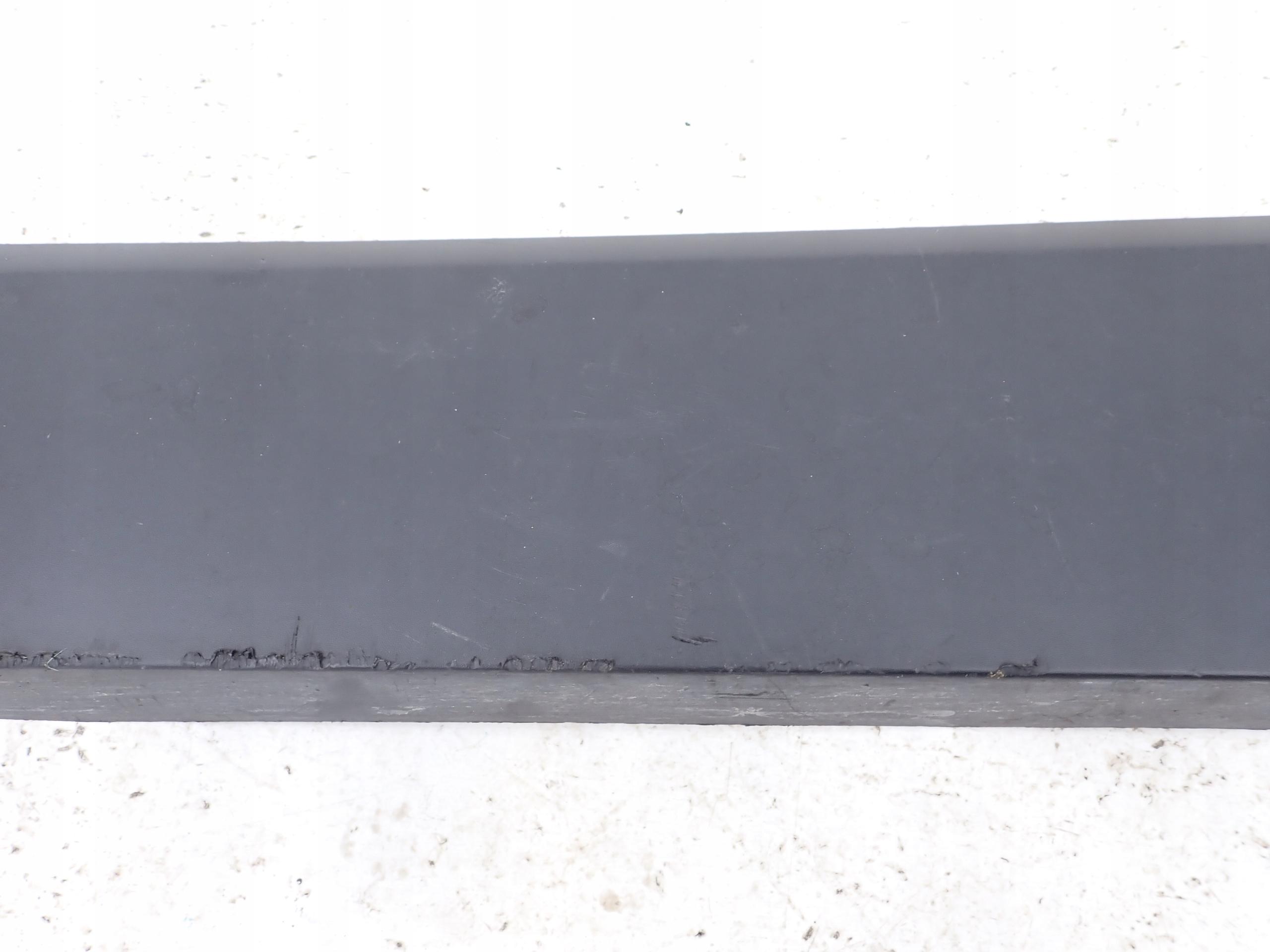 TRAFIC III VIVARO B 14- moulding side door left