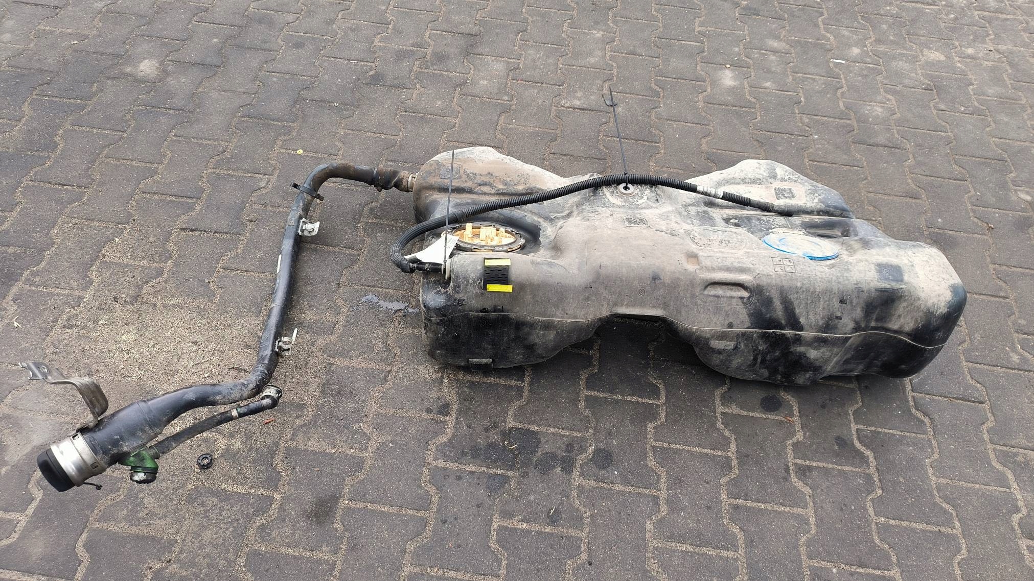 tank 56646711 BMW 5 530D G30