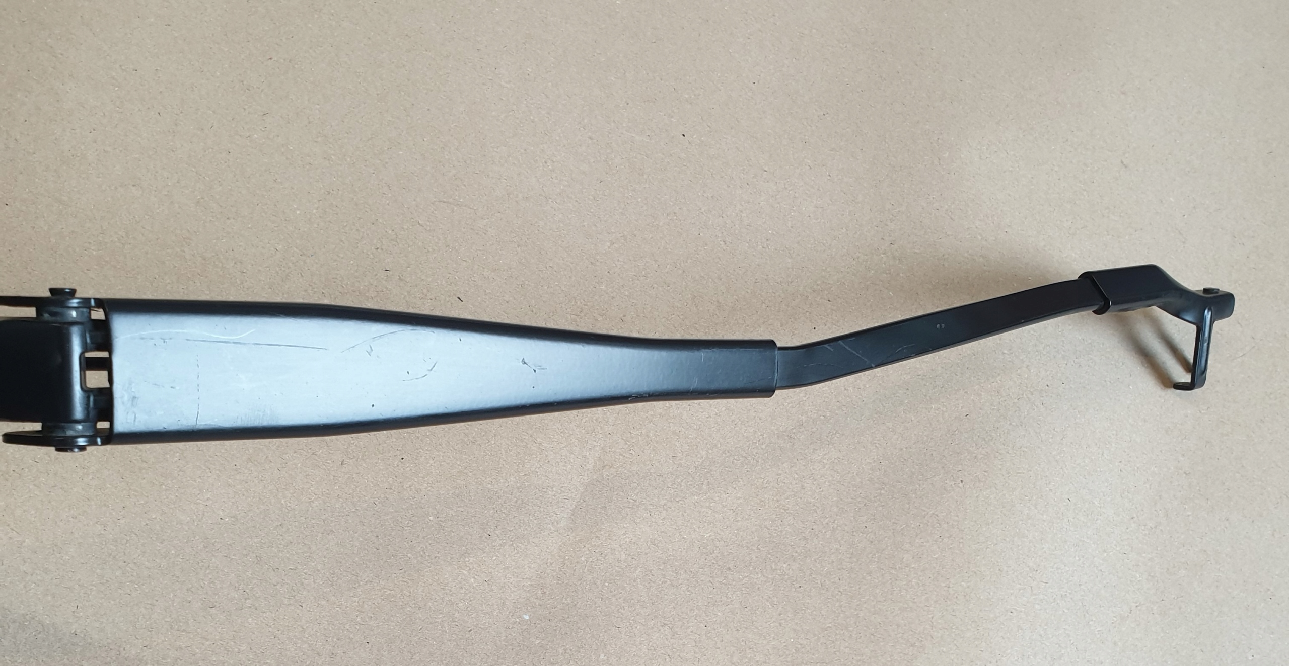 wiper arm left front MERCEDES E Coupe W207 OE EUROPA