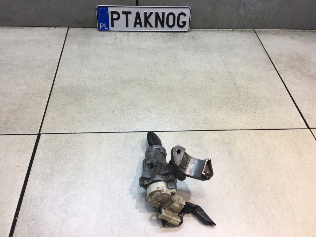 brava paljenja ključ COROLLA VERSO E12 2.0 D4D 46020336