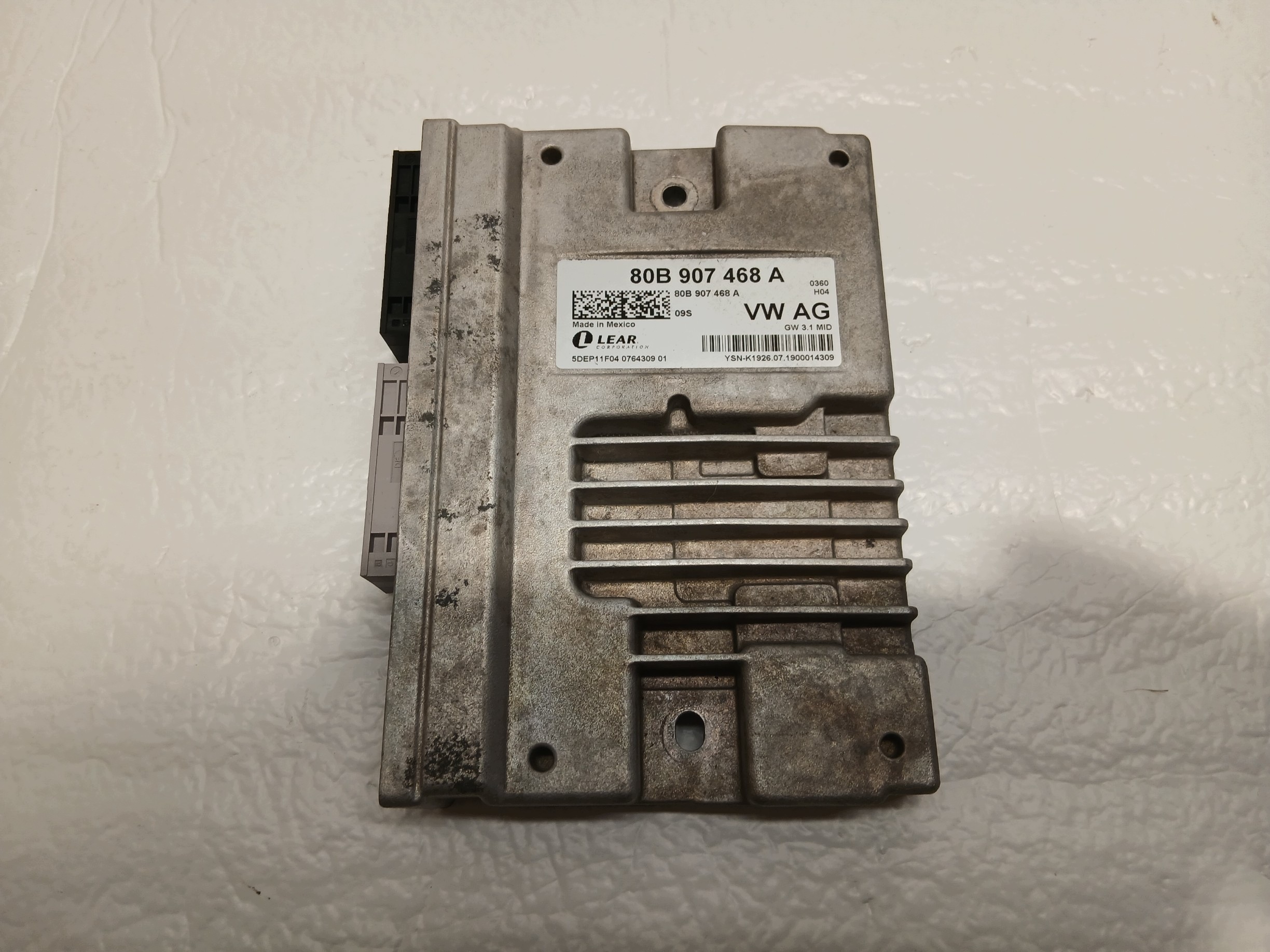 AUDI A4 B9 LIFT module control unit GATEWAY 80B907468A 8W0907468