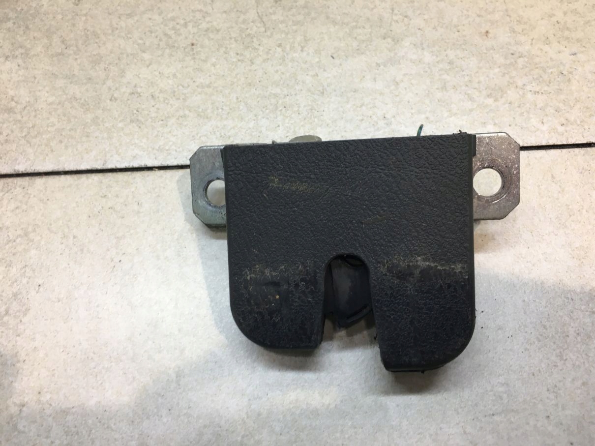 lock bonnet boot SEAT LEON and 1.9 TDI 6L6827505A