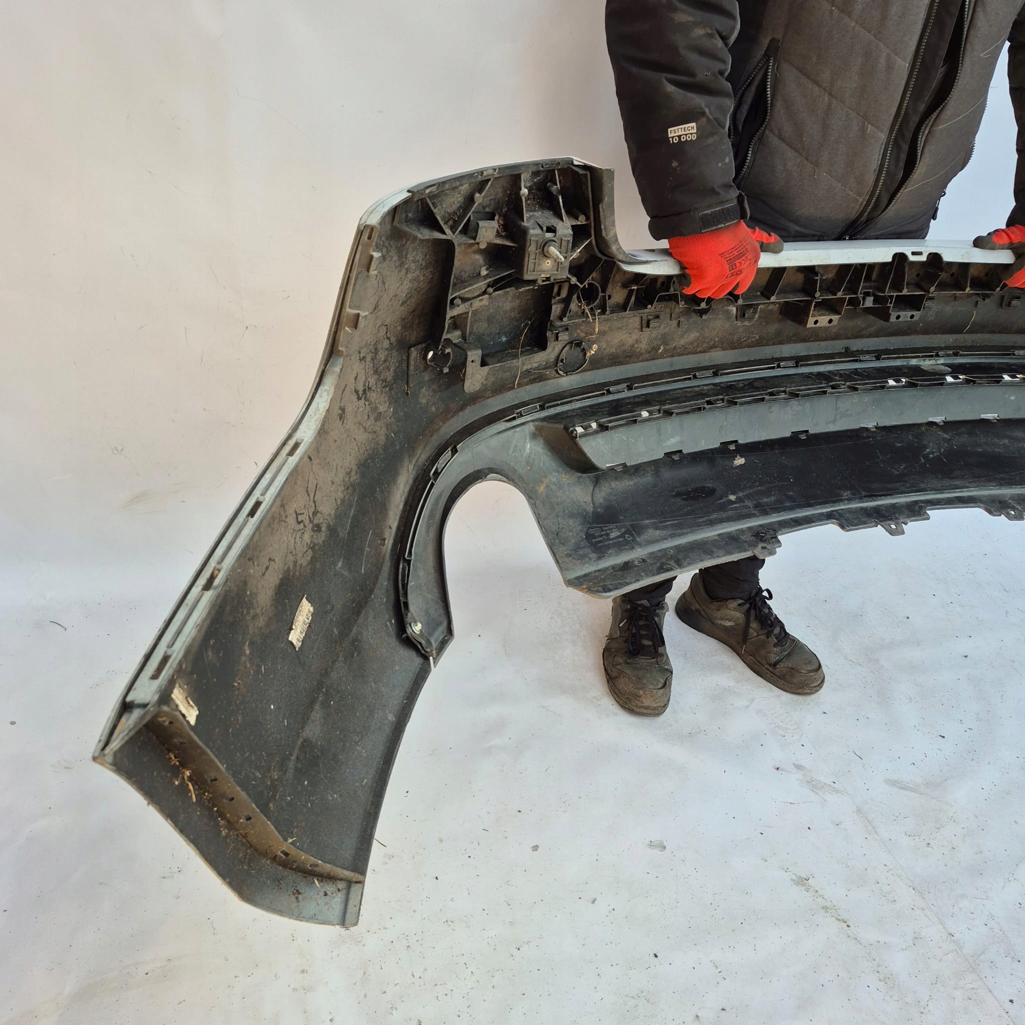AUDI A4 B9 8W 15-24 Sensor OCHRONY PIESZYCH