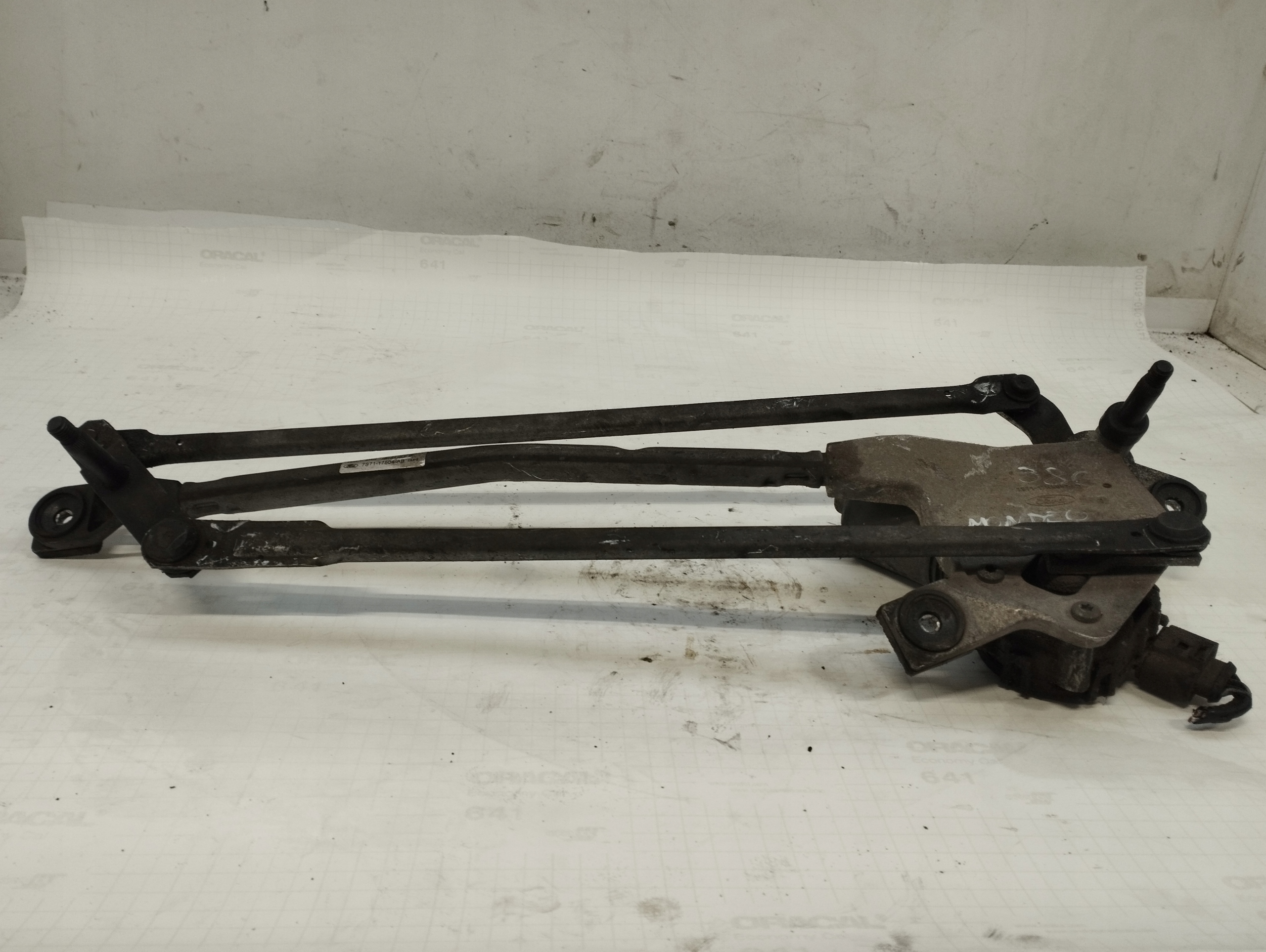 FORD MONDEO MK4 wiper mechanism front 3397021018 BOSCH