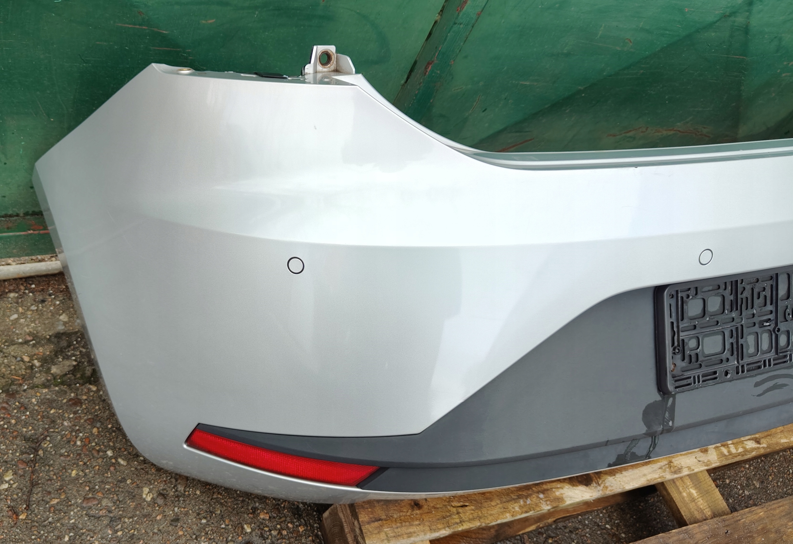 SEAT LEON III 13R HB bumper rear part PDC LX7W