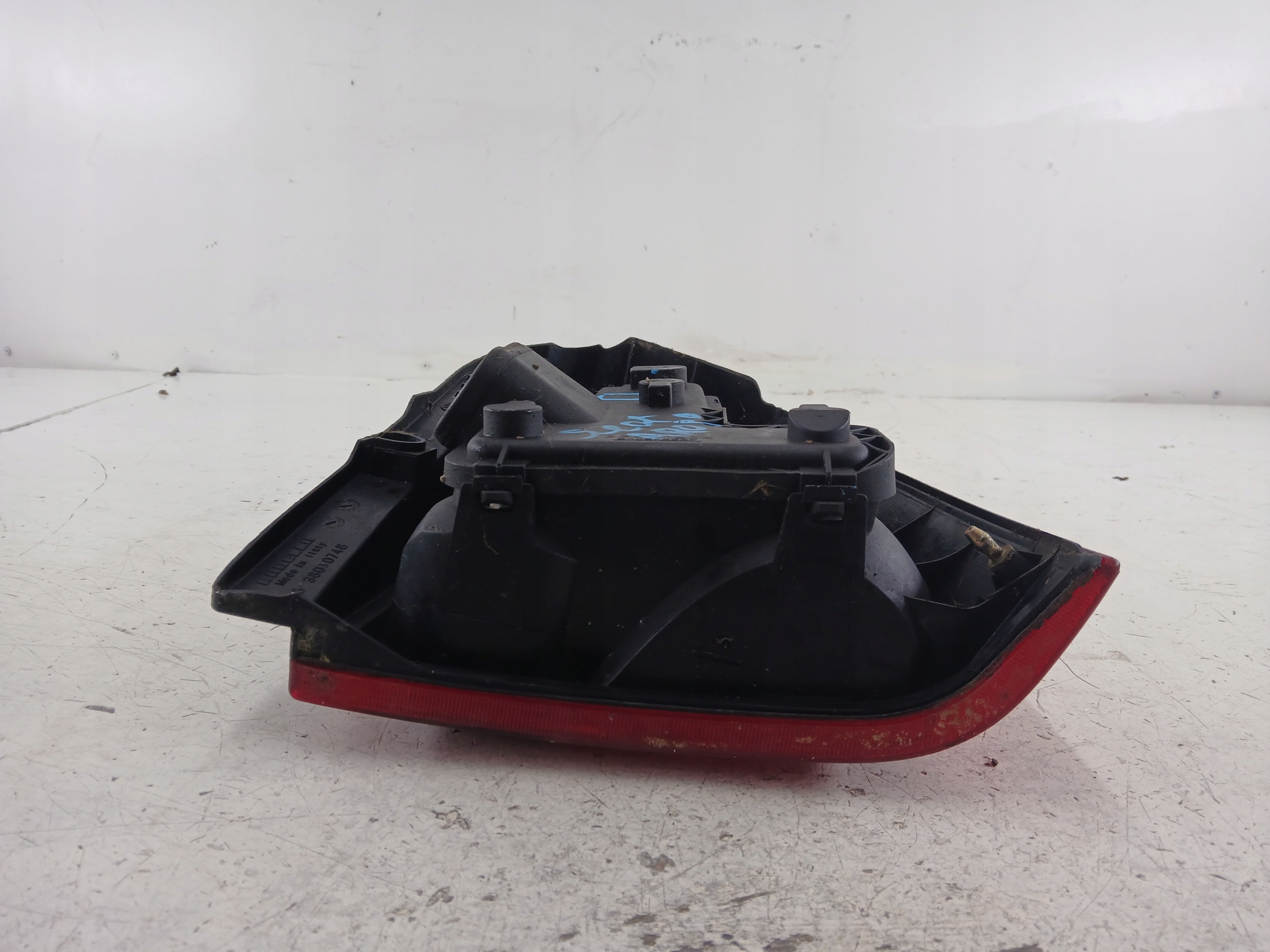 SEAT AROSA light left rear part