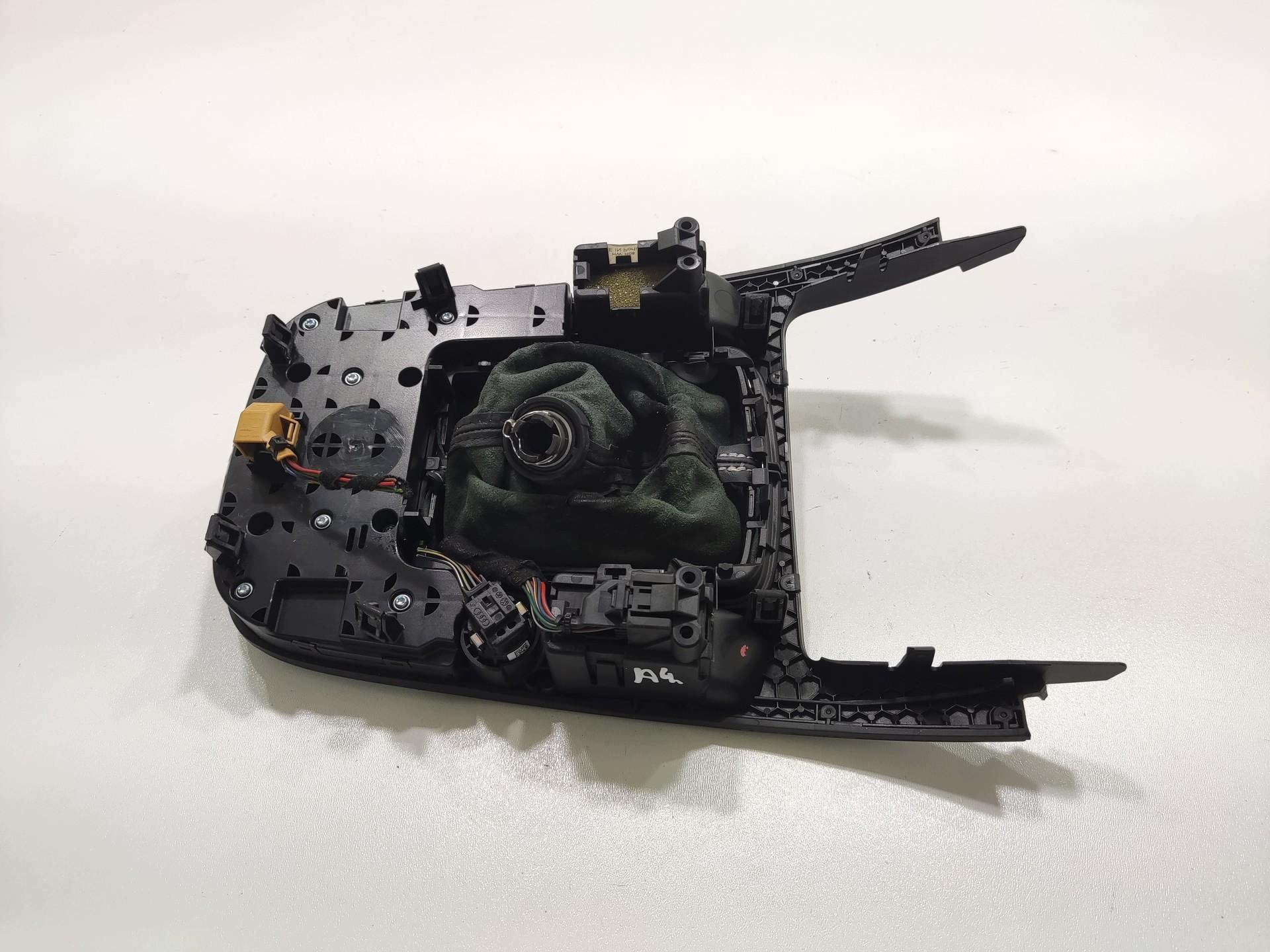 control panel MMI TUNELU SRODKOWEGO AUDI A4 B8 2007-2011 8T0919609C