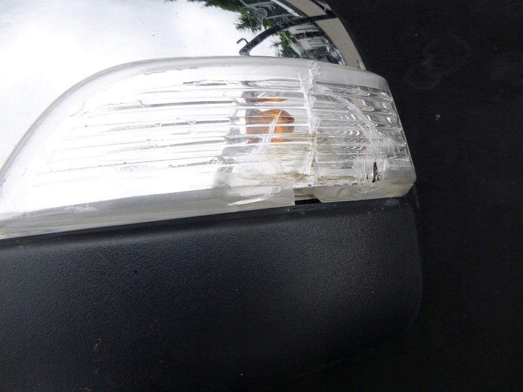 Ford Ranger Lusterko Lewe JB3B17683UA Strona zabudowy lewa