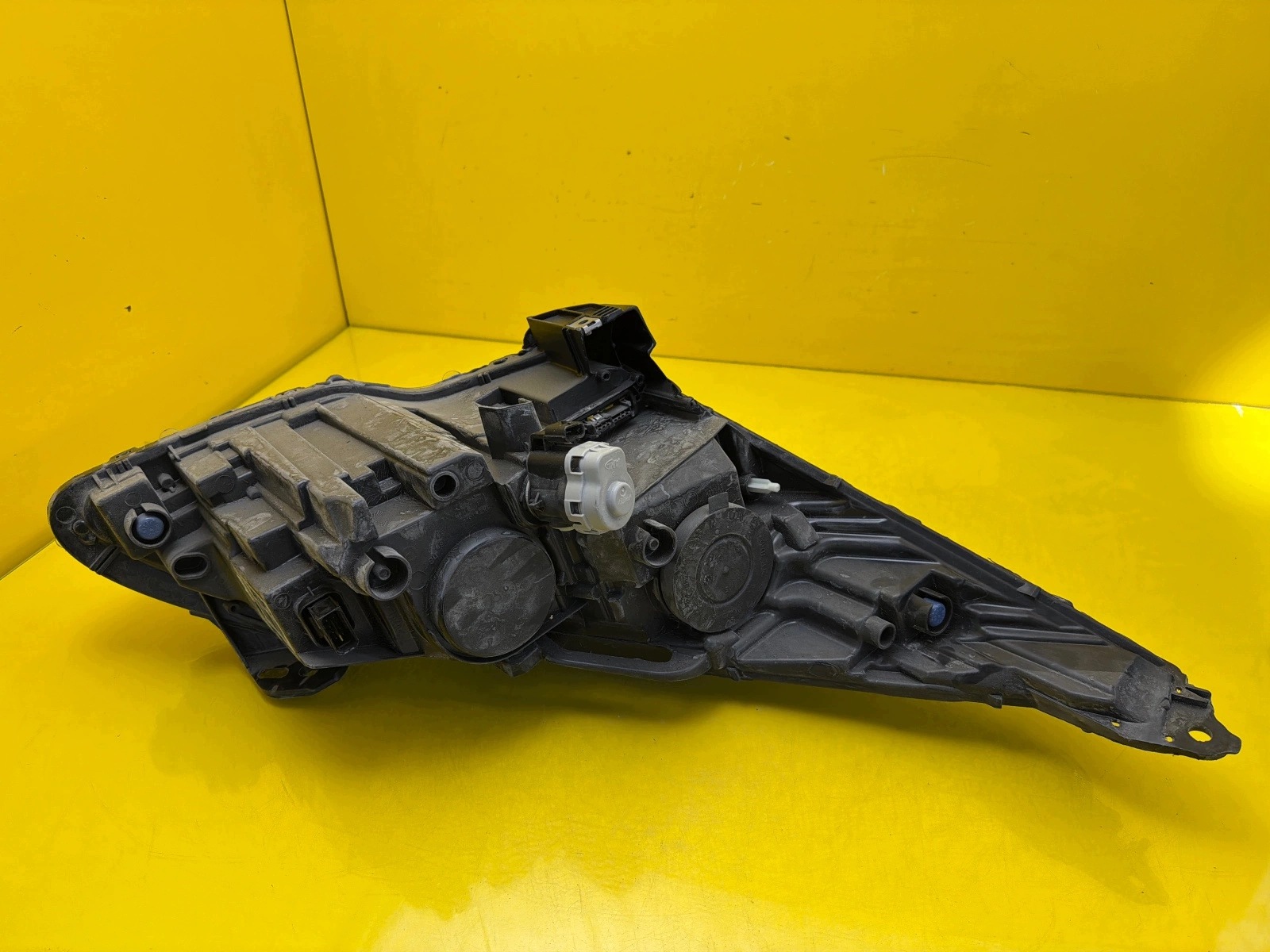 light left Peugeot 3008 5008 Xenon 89908444