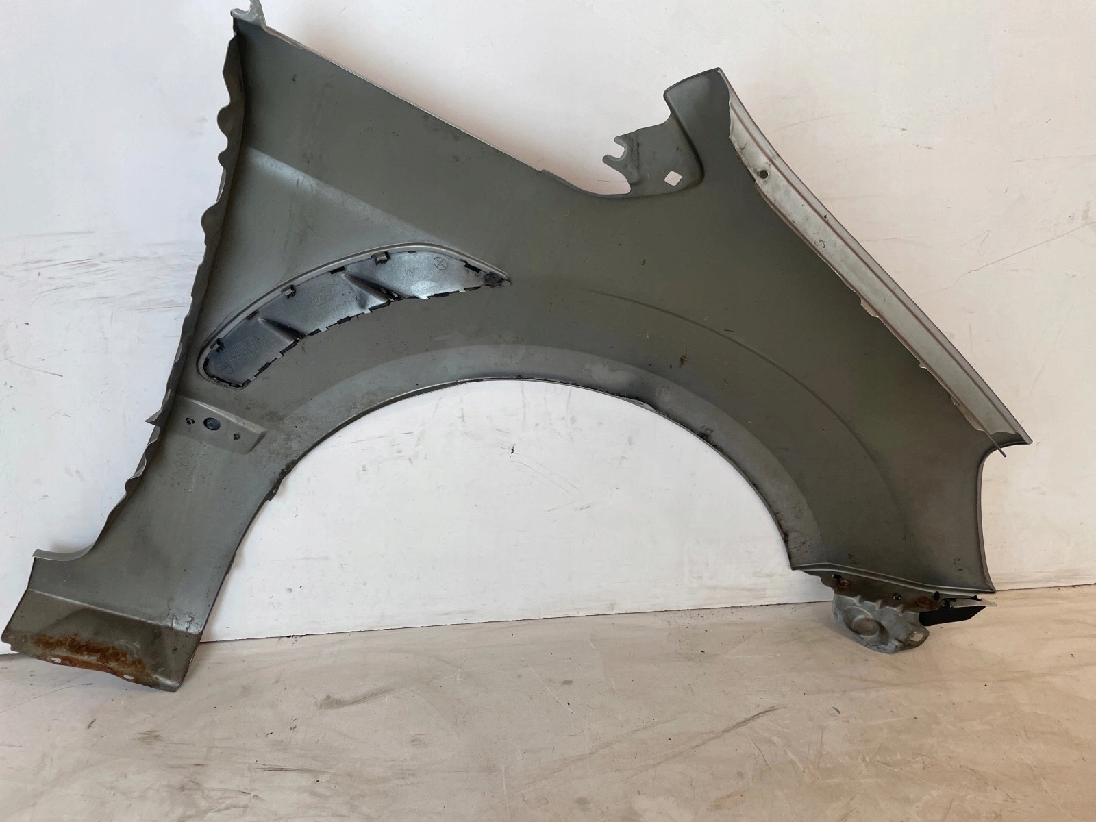 fender front front left Ford S-Max MK1 Lift srebrny