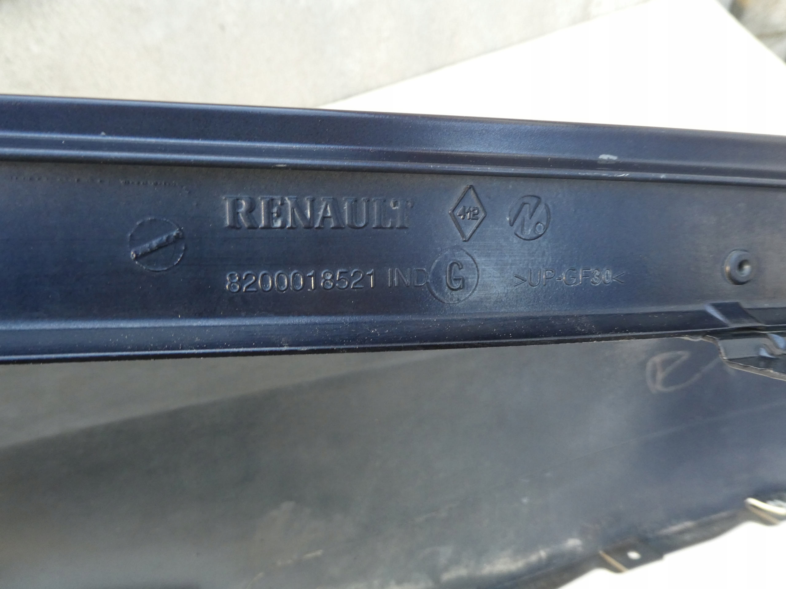 fender left front RENAULT VEL SATIS 8200018521