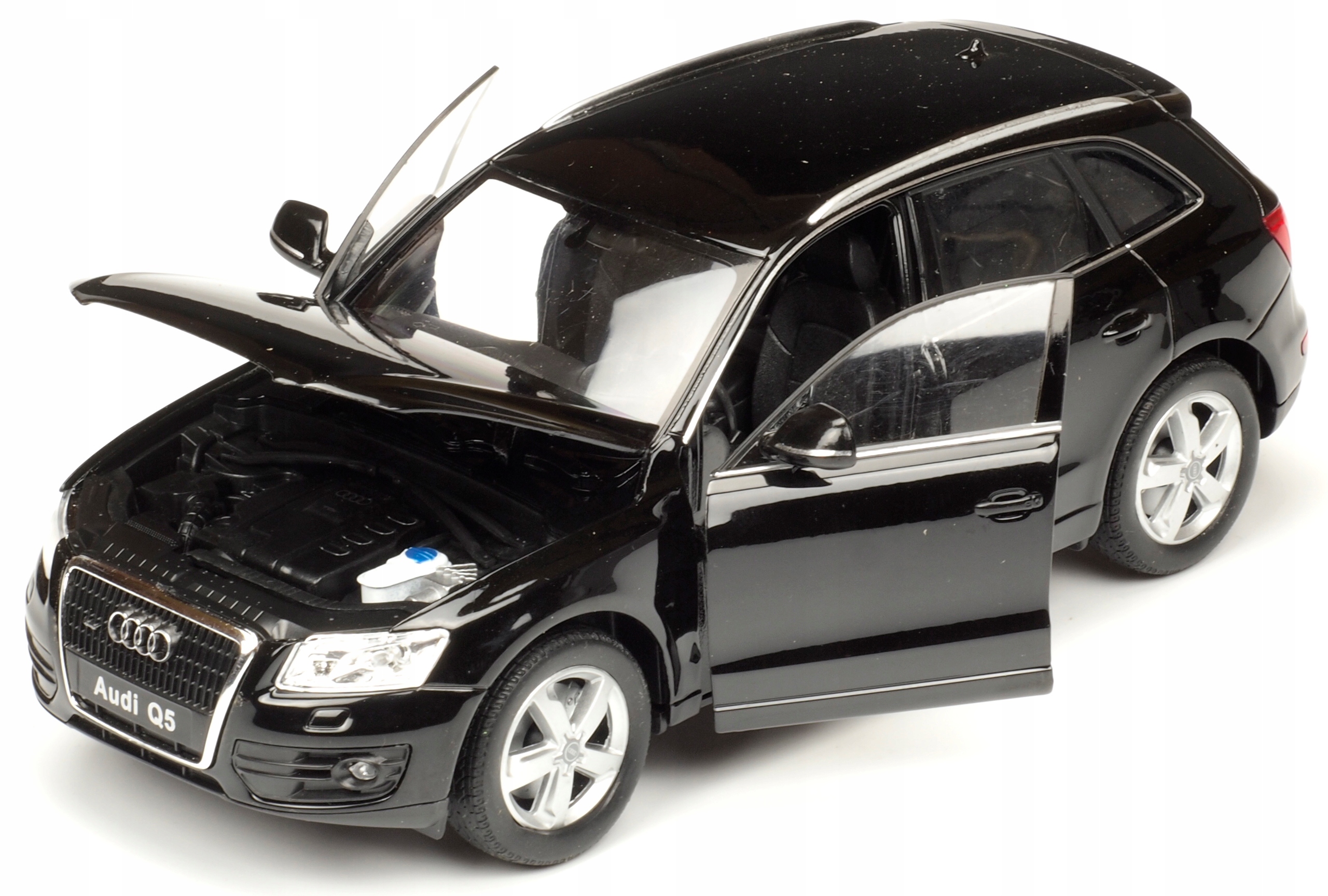 Welly Kovové Velké Auto Audi Q5 Otevírací Dveře Klapka Motoru