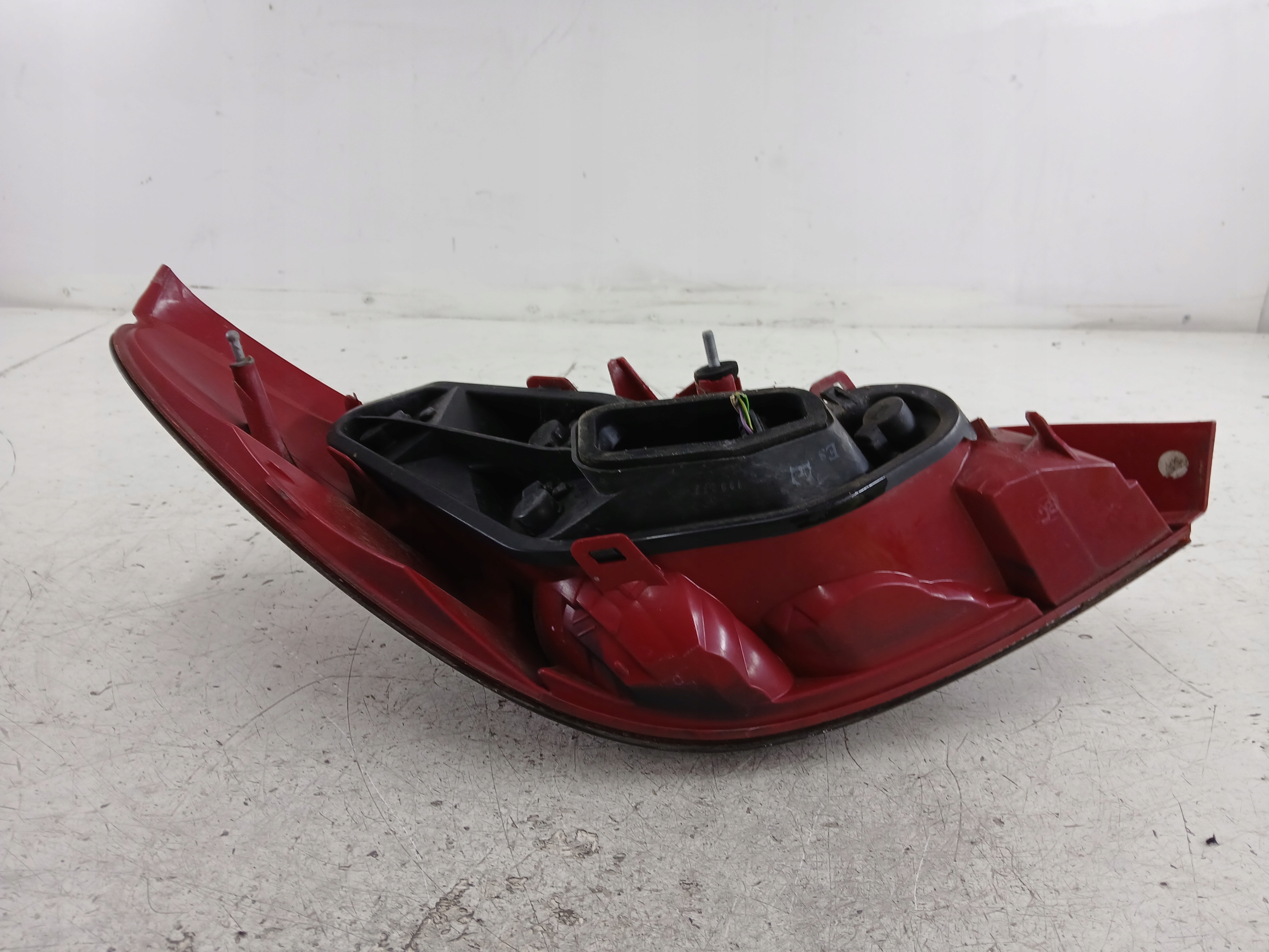 PEUGEOT 207 CC CABRIO light right rear part CIEMNA