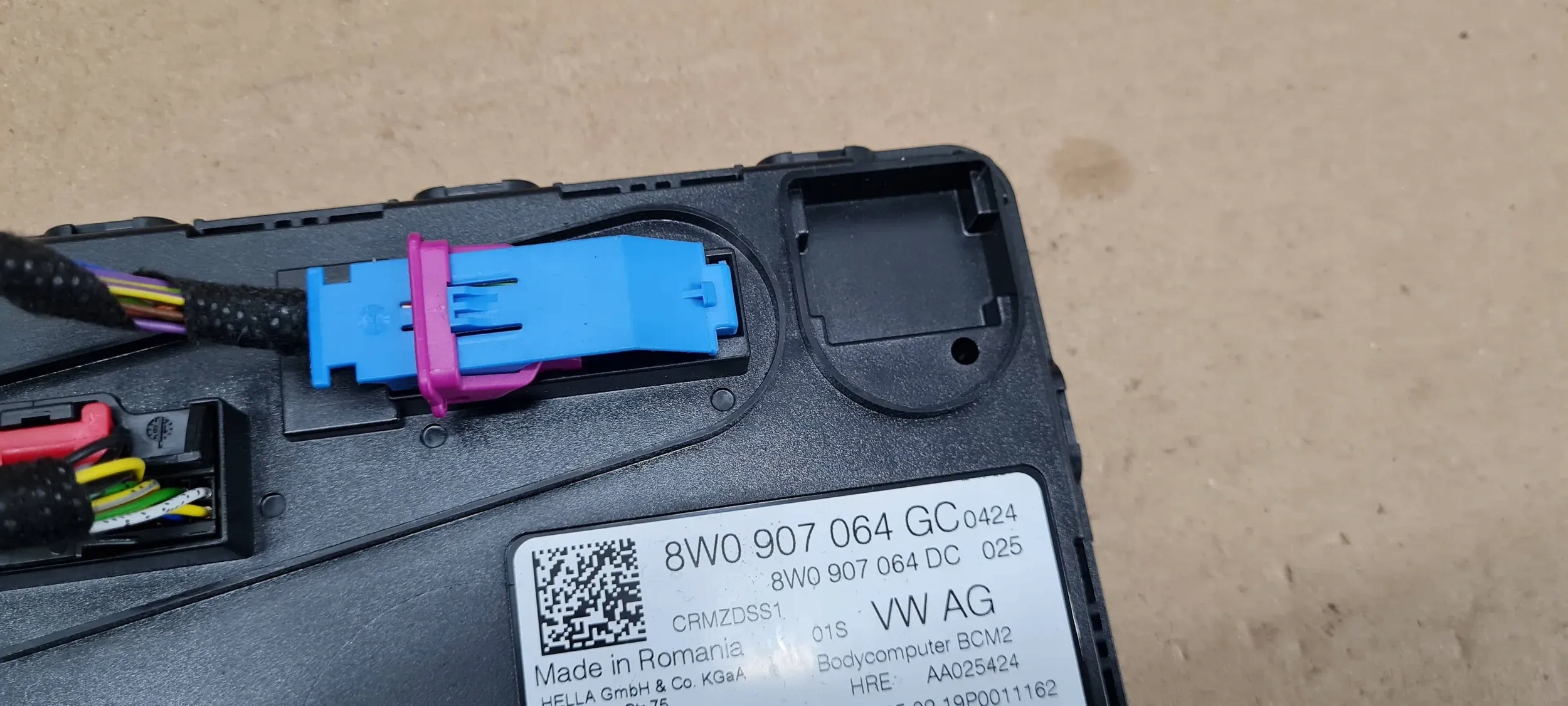 A4 B9 8W module control unit KOMFORTU 8W0907064DC A5 8W