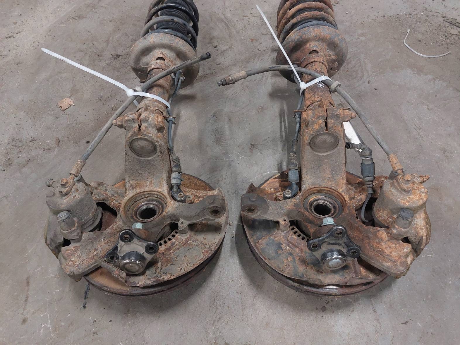 shock absorber spring swing left right front AUDI A3 8L 1.9 TDI