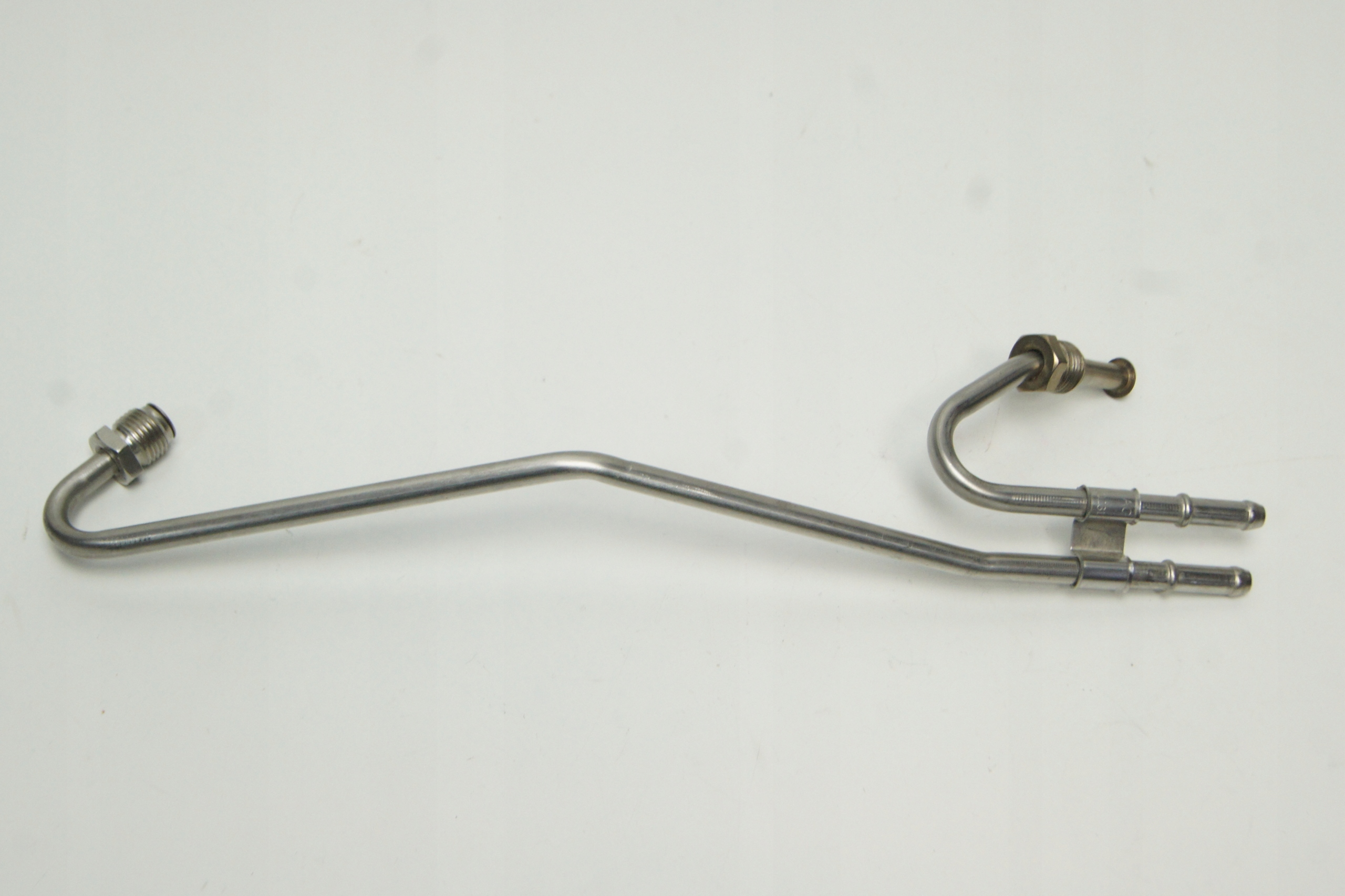 GD TOUAREG 760 3 0TDI PRZEWODY SPALIN 4M0131205D