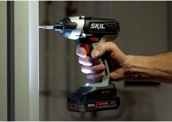 SKIL 2905 zakrętarka wkrętarka udarowa + akumulator 20V MAX Pojemność akumulatora 1.5 Ah