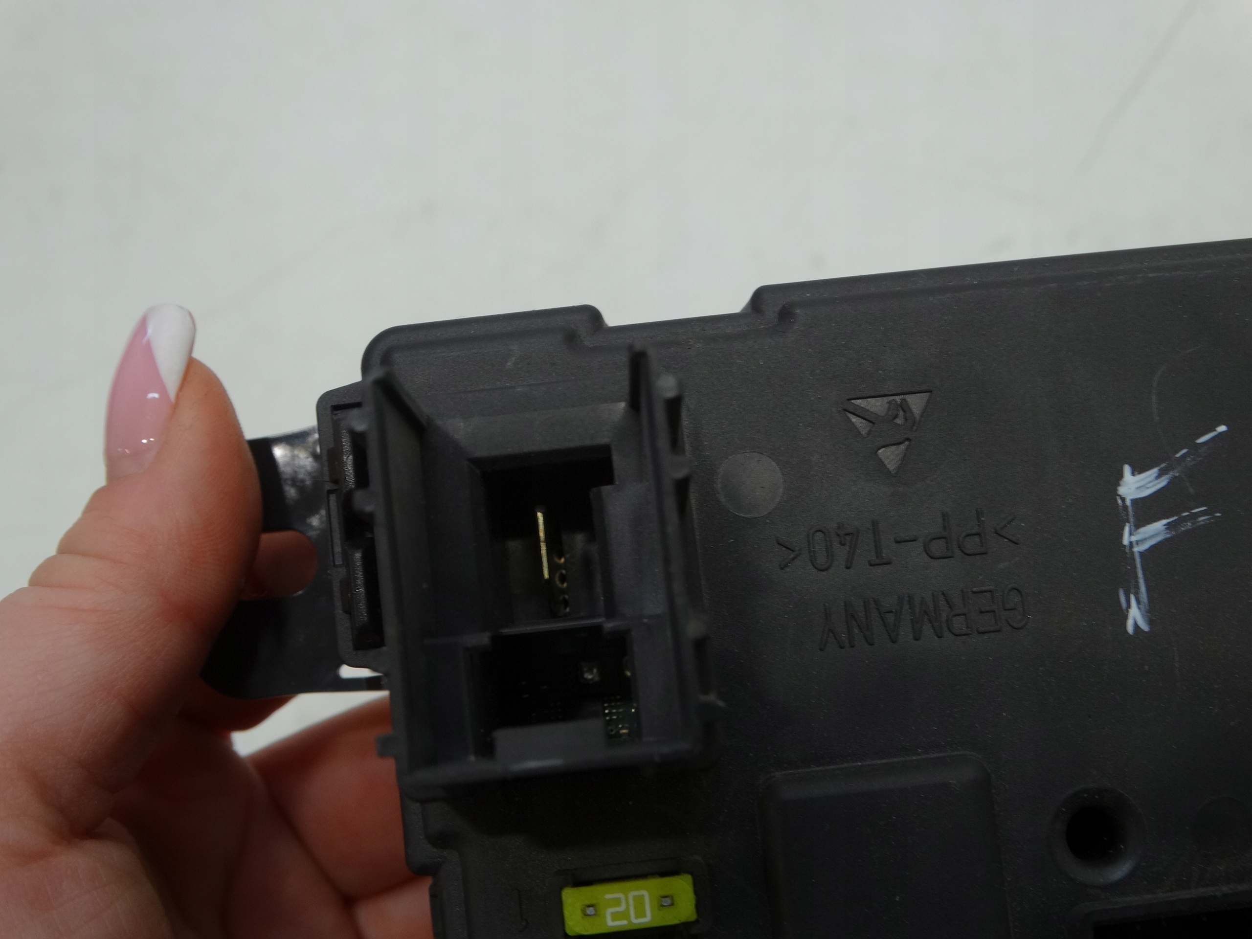 module control unit REM BMW F20 2.0D 2013R. 6135-9317173