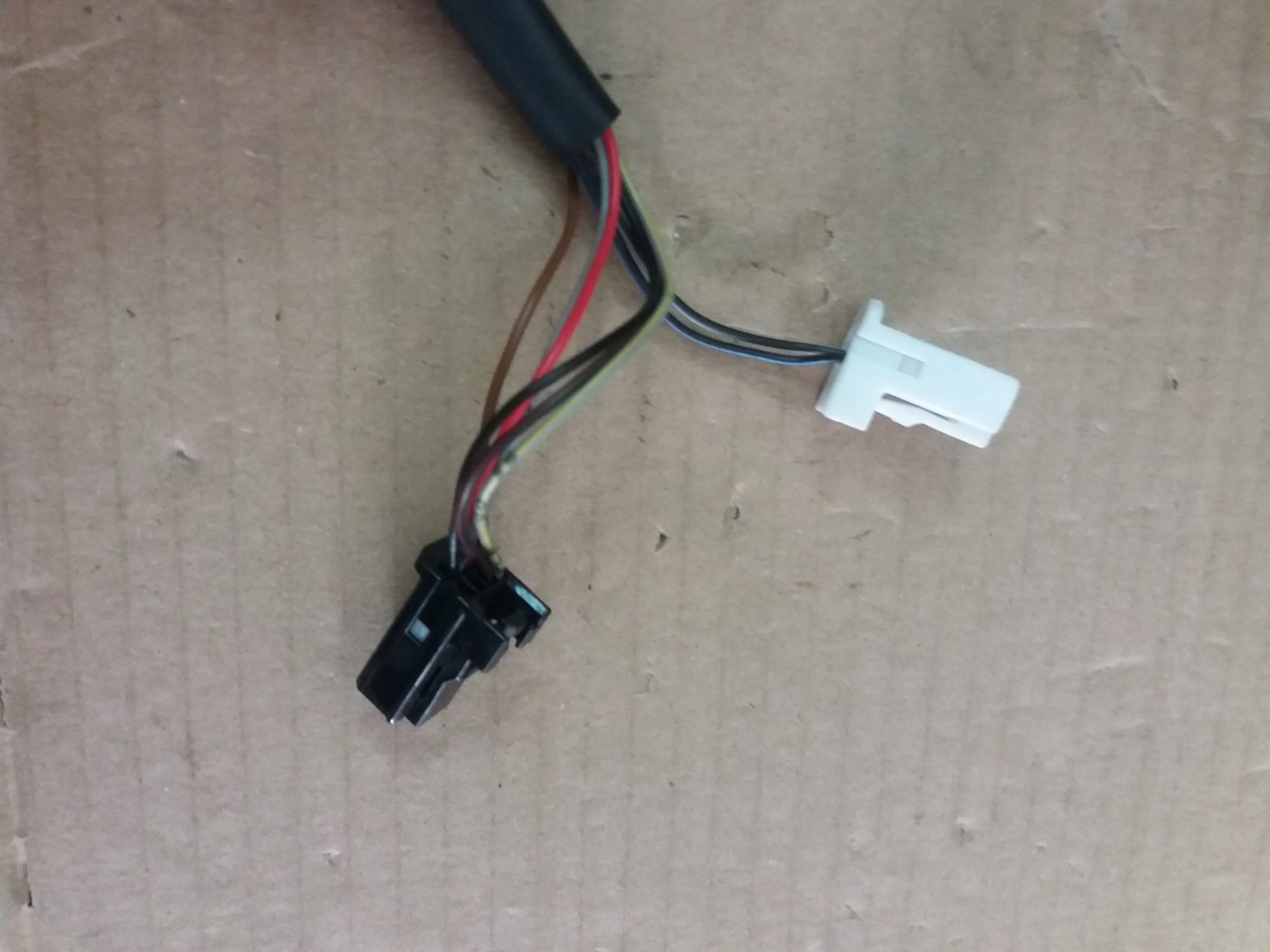 NISSAN LEAF II PRAWE ASYSTENT (6+2) 8 PIN EUROPA Waga produktu z opakowaniem jednostkowym 2 kg