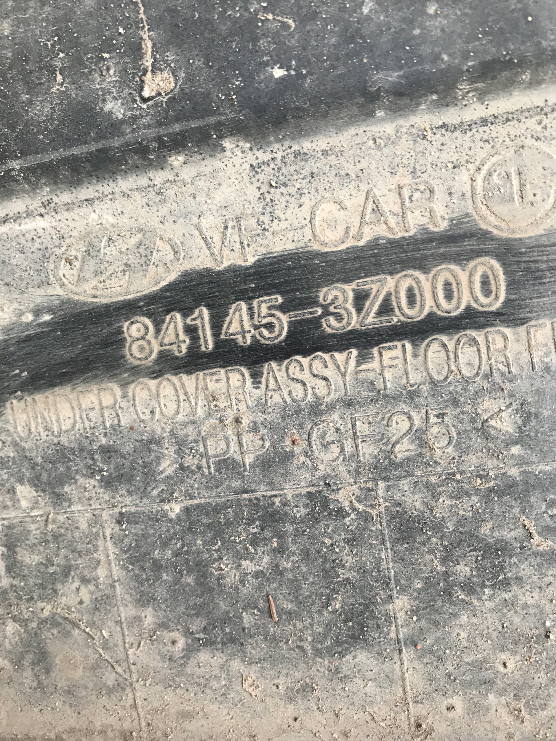 abdeckung Blende Abdeckung Unterfahrschutz HYUNDAI I40 84145-3Z000