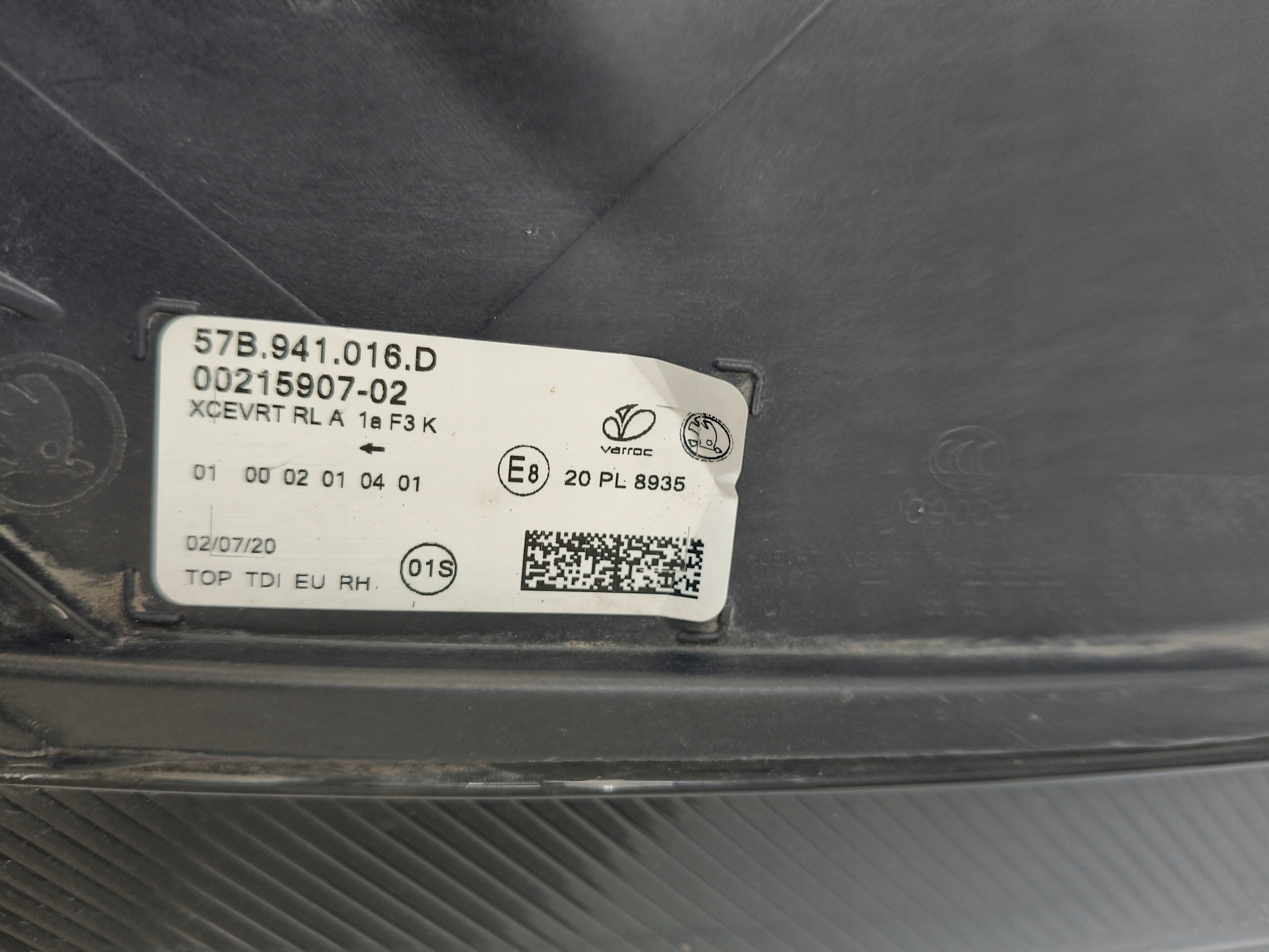 light right REFLEKTOR SKODA KAROQ 57A 17 FULL LED
