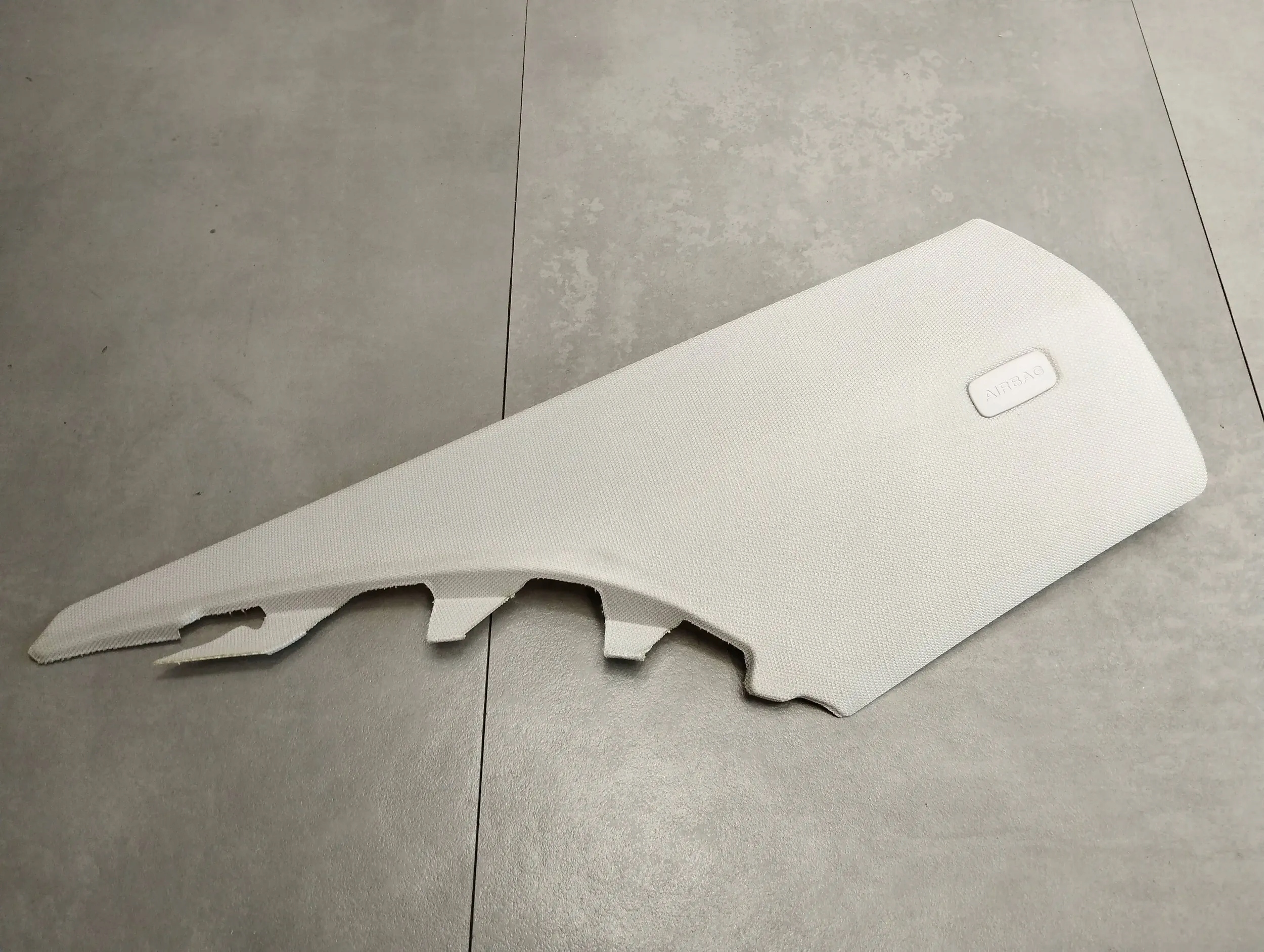 Audi A3 8V cover SLUPKA left 8V5867245