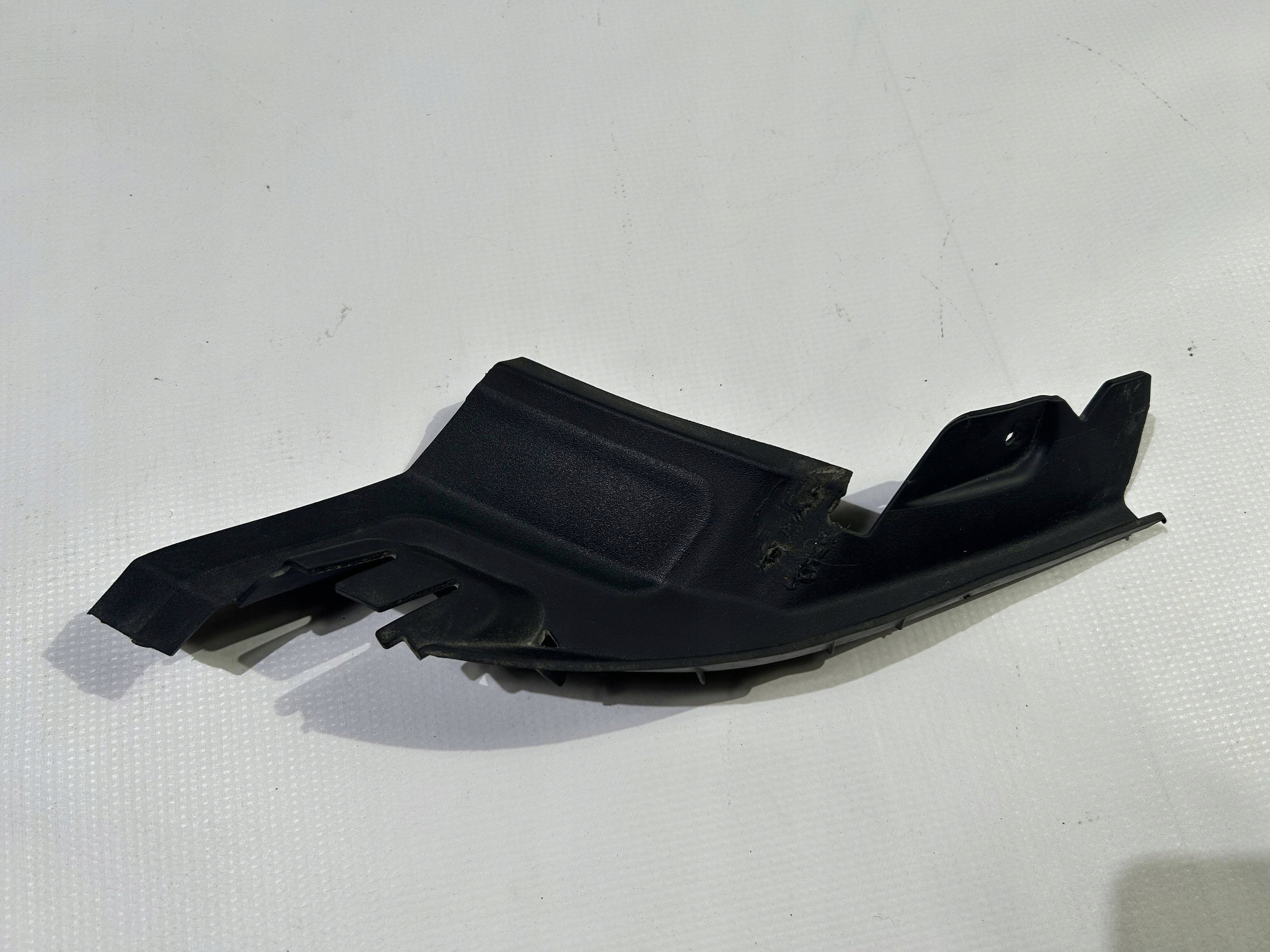 torpedo zakonczenie under the window left Ford Flex 2013r