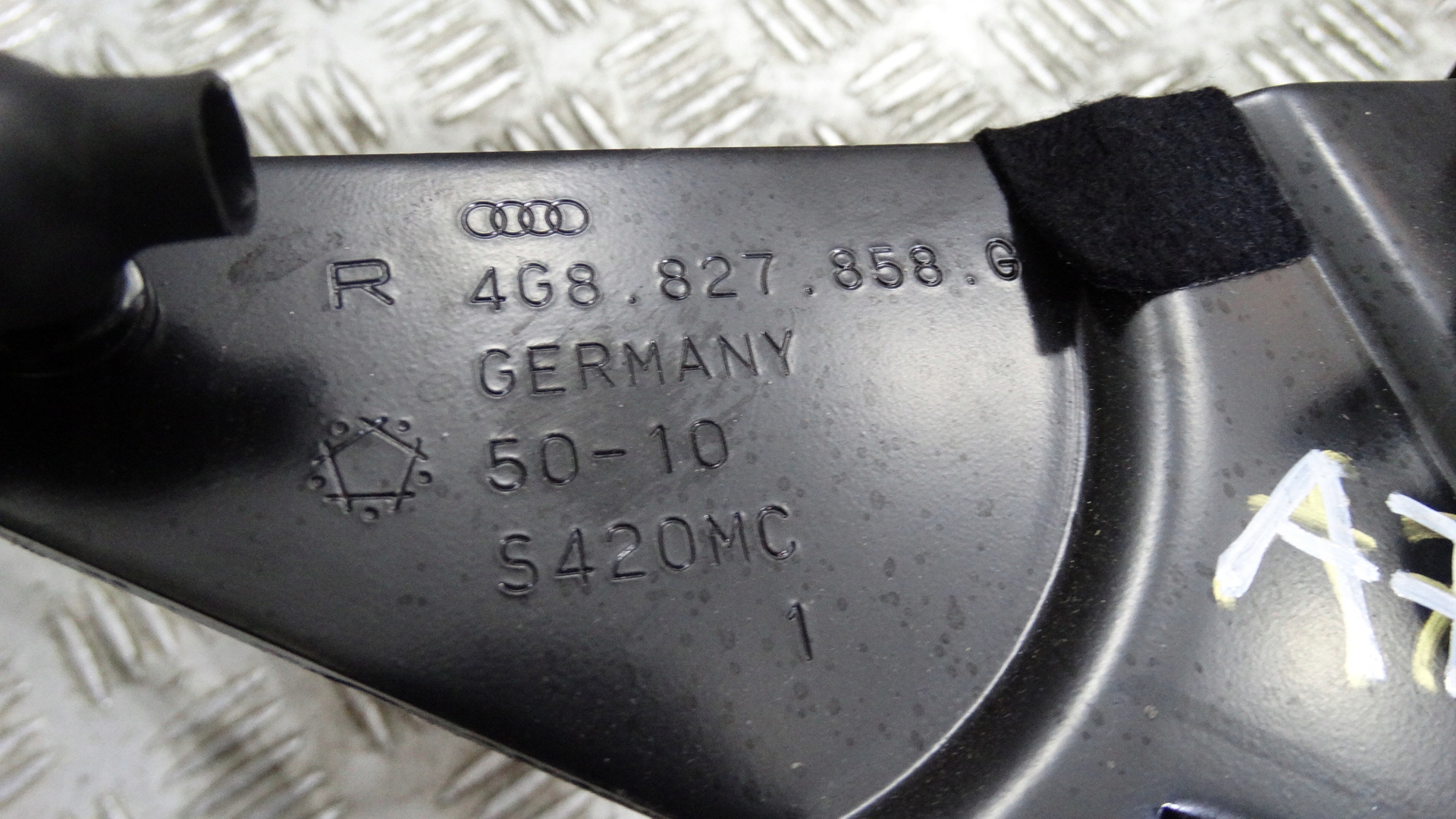 IDEALNY MÉCANISME LÈVE VITRE DU CAPOT DROITE AUDI A7