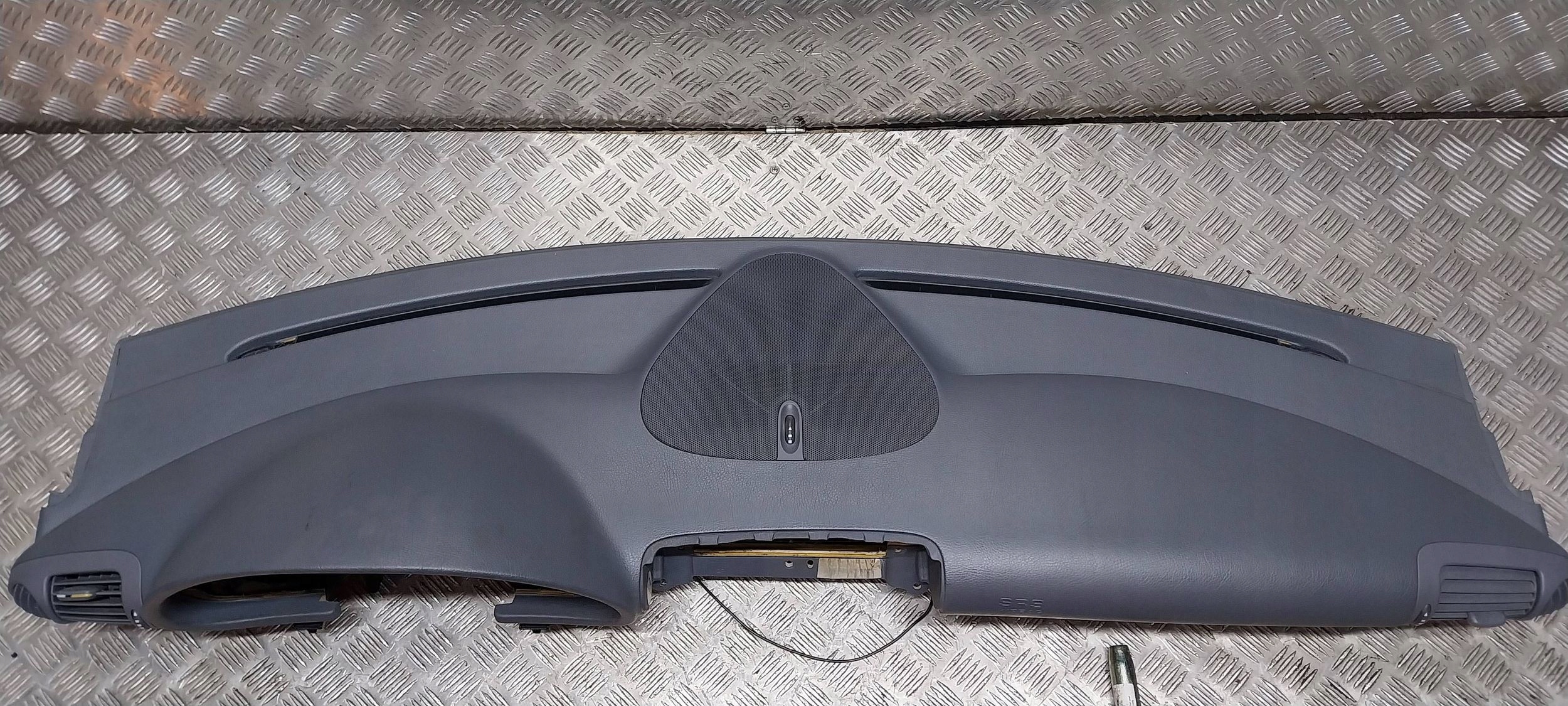 console dashboard instrument panel MERCEDES C-KLASA W203 00