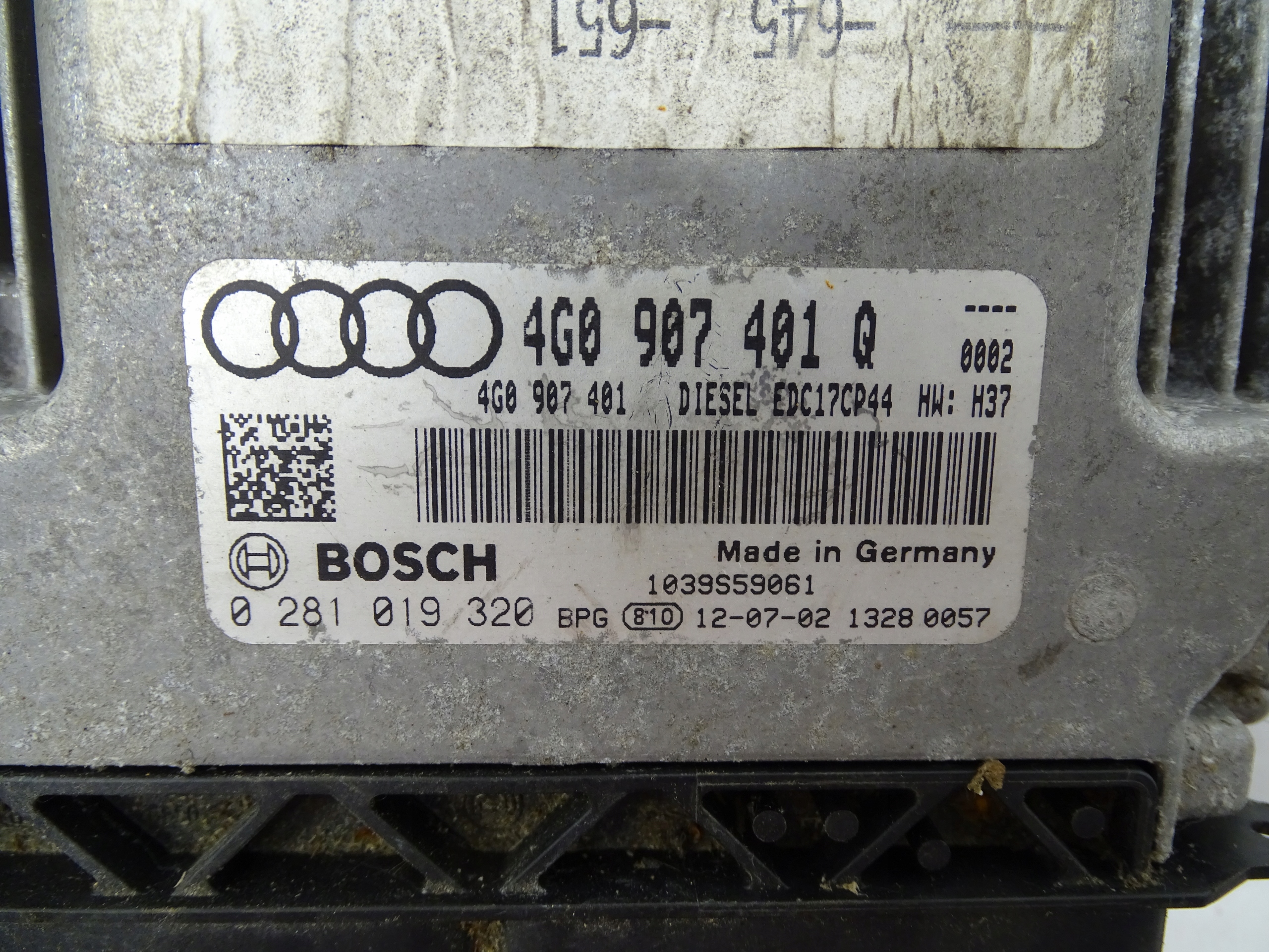 computer control unit of the engine AUDI A6 C7 3.0TDI 4G0907401Q