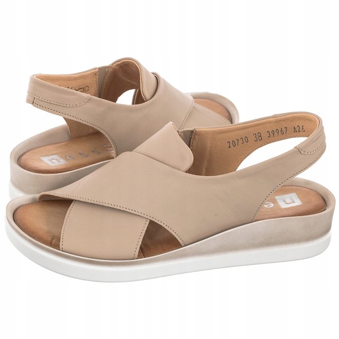 Dámské kožené sandály na podpatku Nessi Béžové 20730