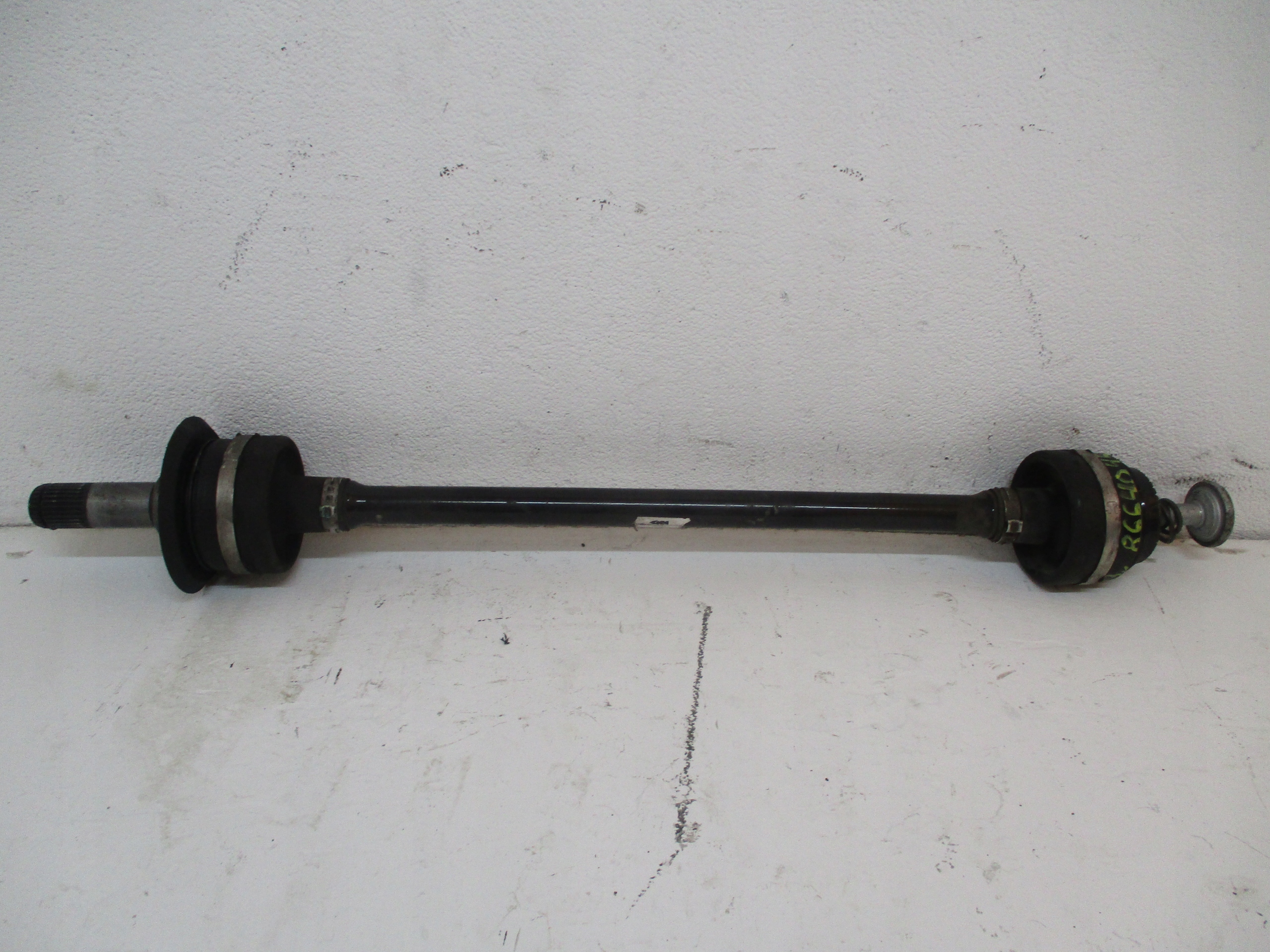 semi-axis left rear part rear BMW 5 G30 8664045