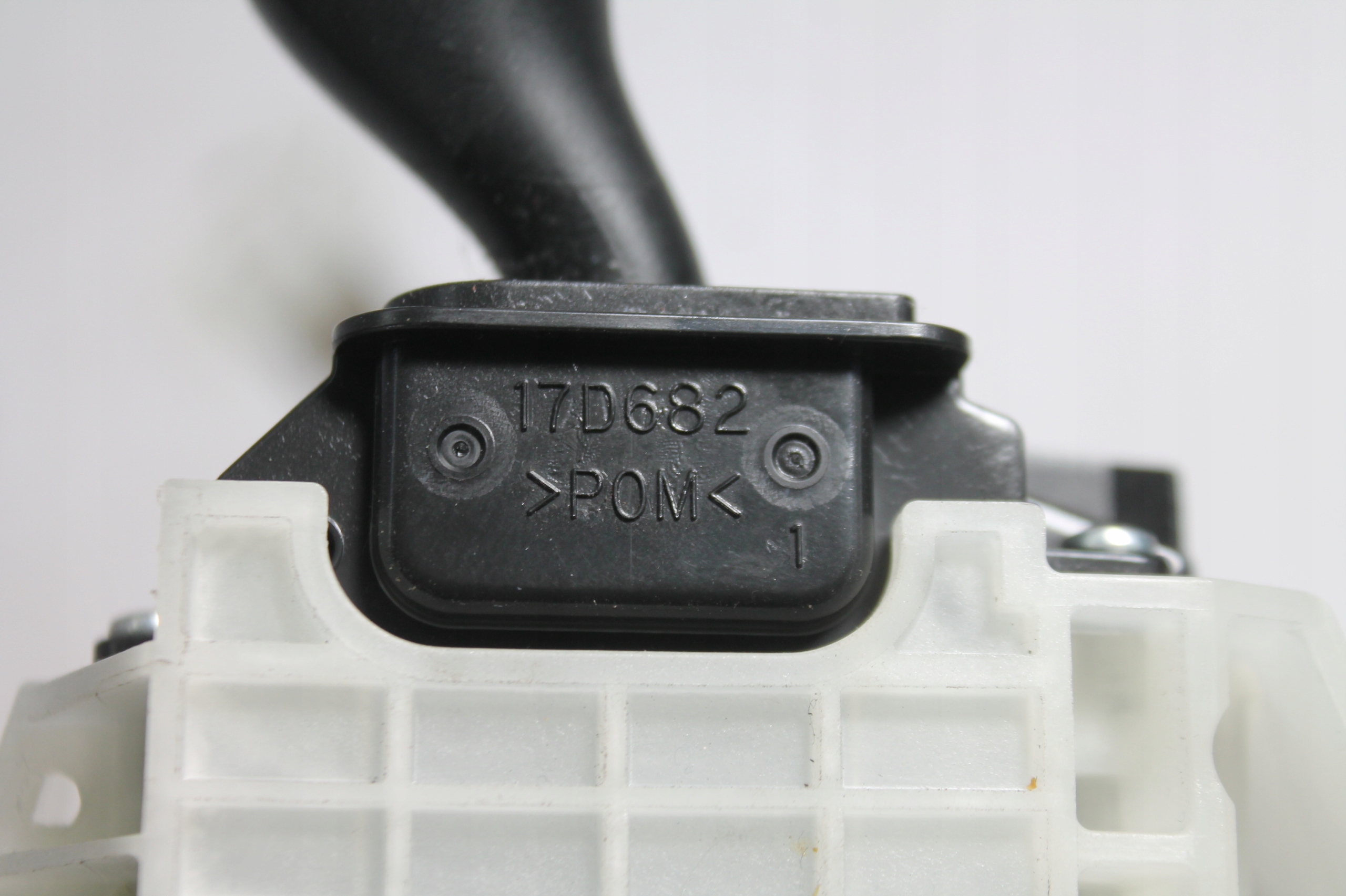 steering wheel levers and controls ring MAZDA 3 II BL 08-13