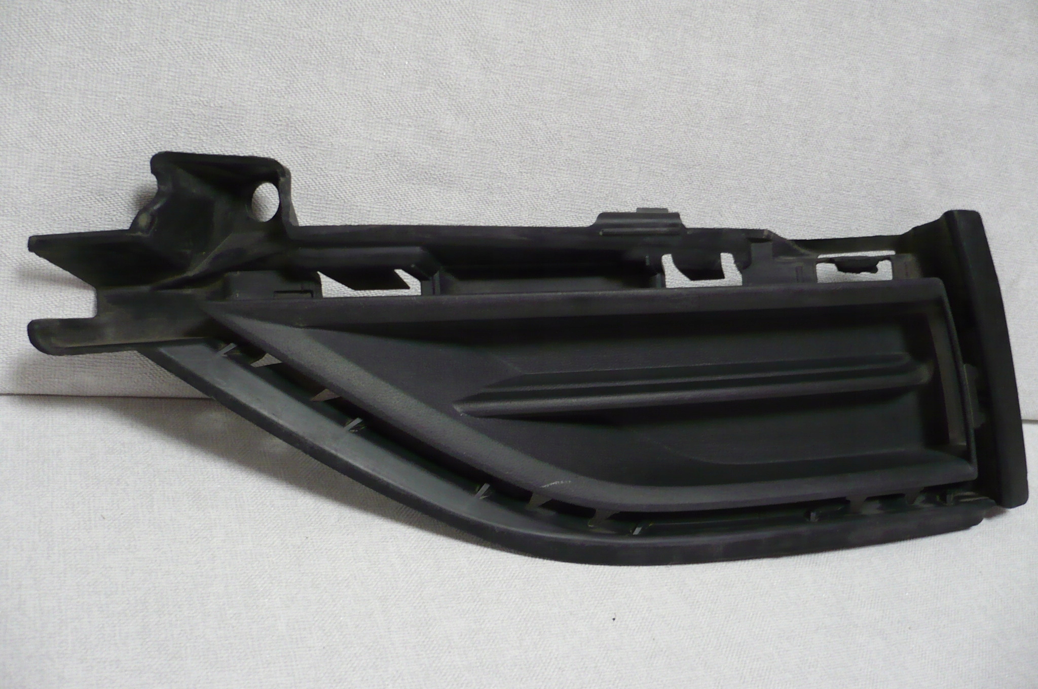 VW GOLF VII 7 LIFT 2016-20 grid of a bumper left front
