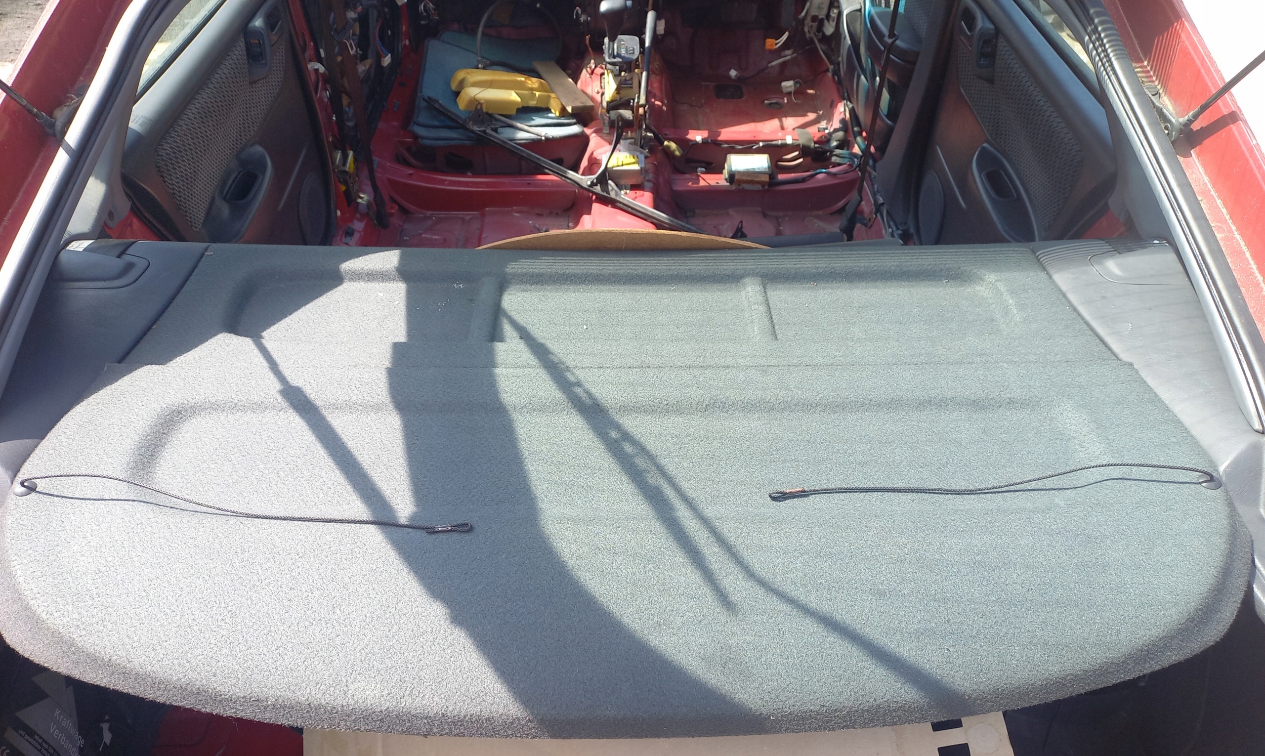 TOYOTA CARINA E 92-97 PÓŁKA BAGAŻNIKA TYŁ LIFTBACK