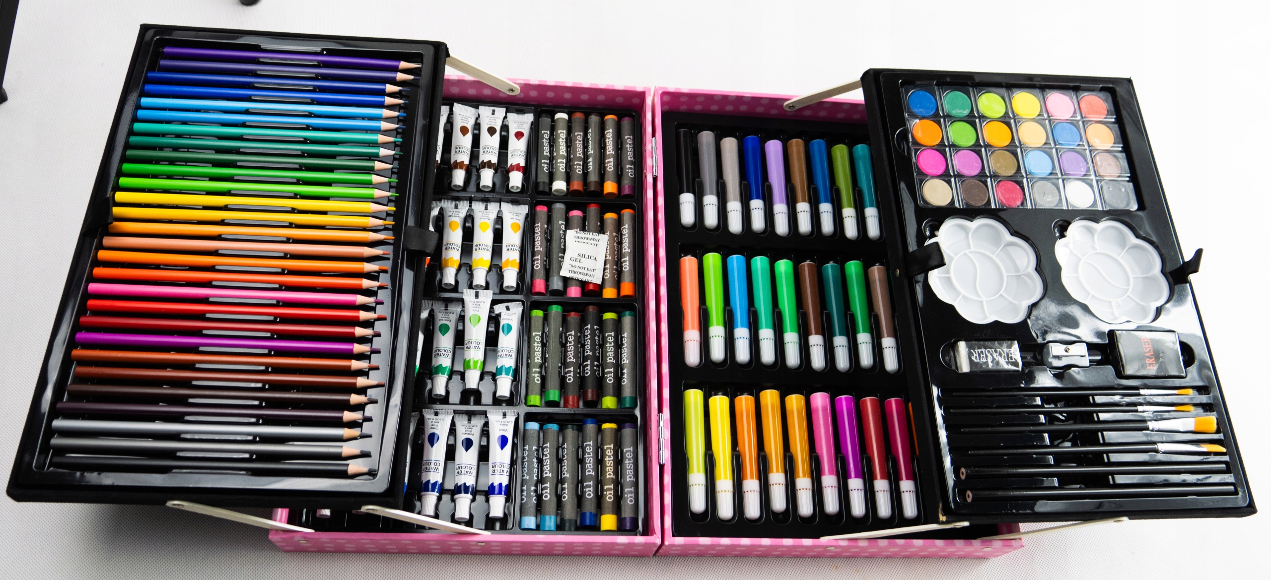 Zastaw ARTYSTYCZNY do MALOWANIA RYSOWANIA DLA DZIECI DZIEWCZYNEK 145 Ee Kod producenta WALIZKA KREDKI FARBKI MARKERY KREATYWNY