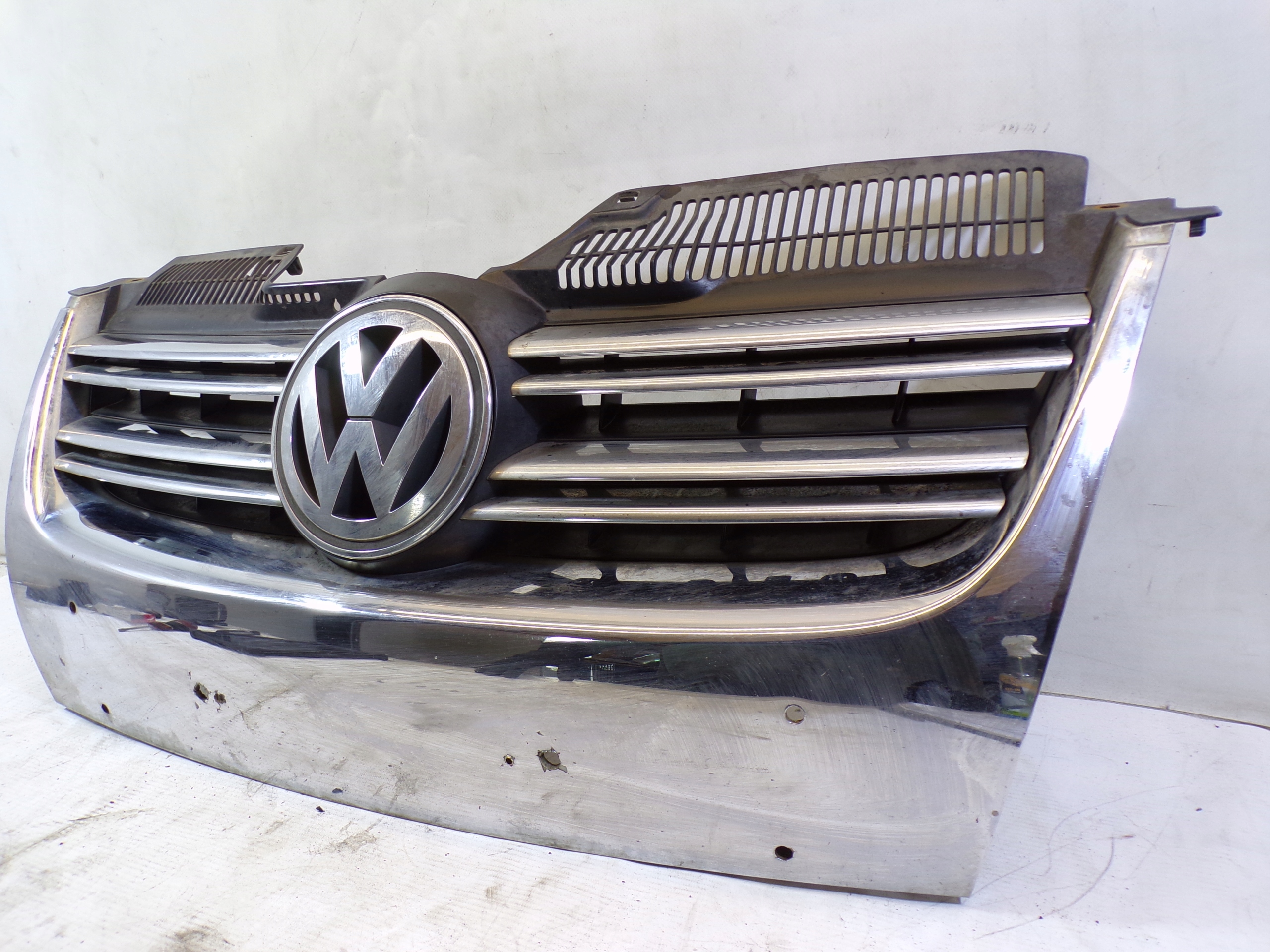 grill grille radiator VOLKSWAGEN JETTA 5 V