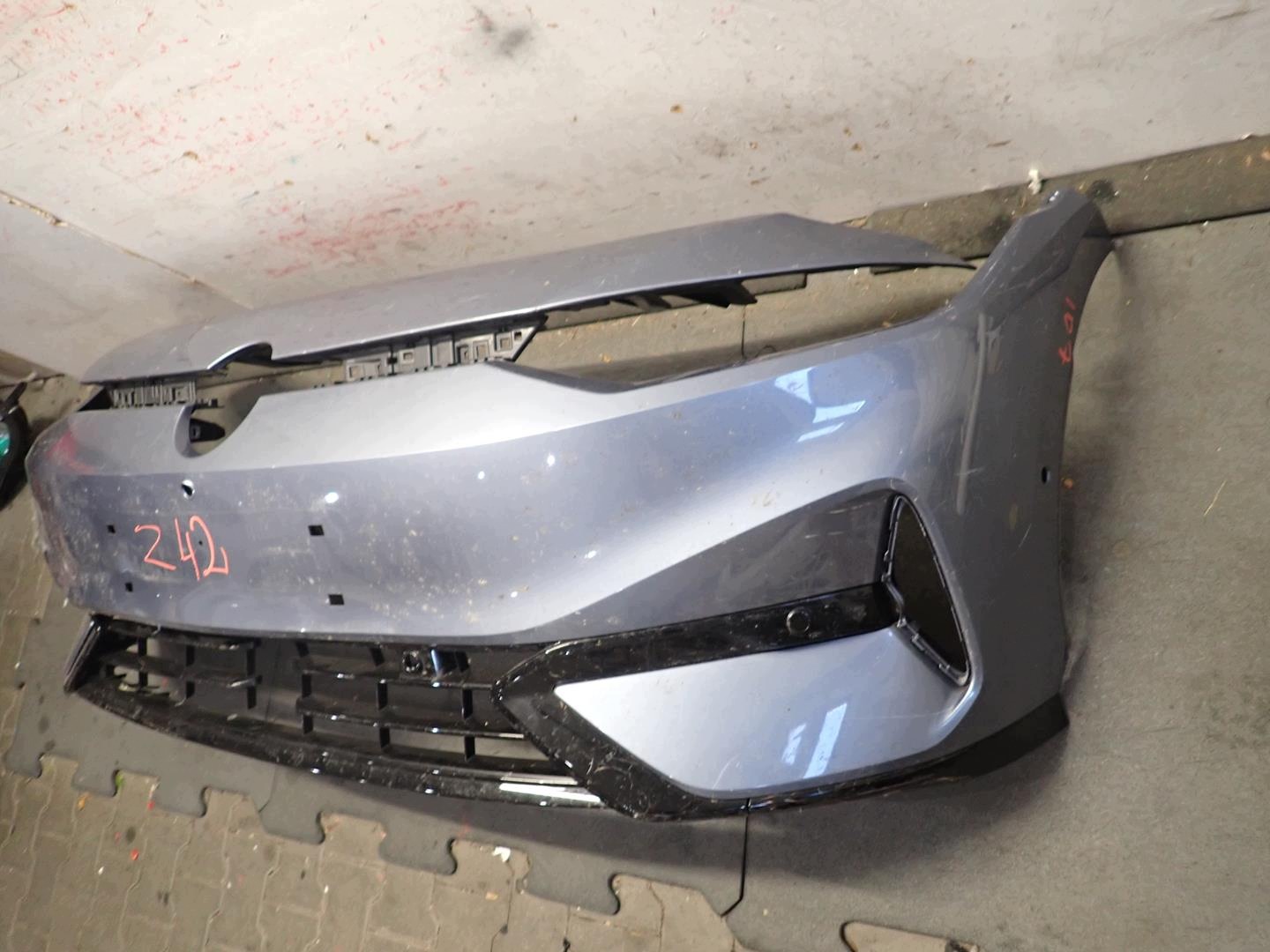nárazník předek přední VW ID7 2023- 14A807221D