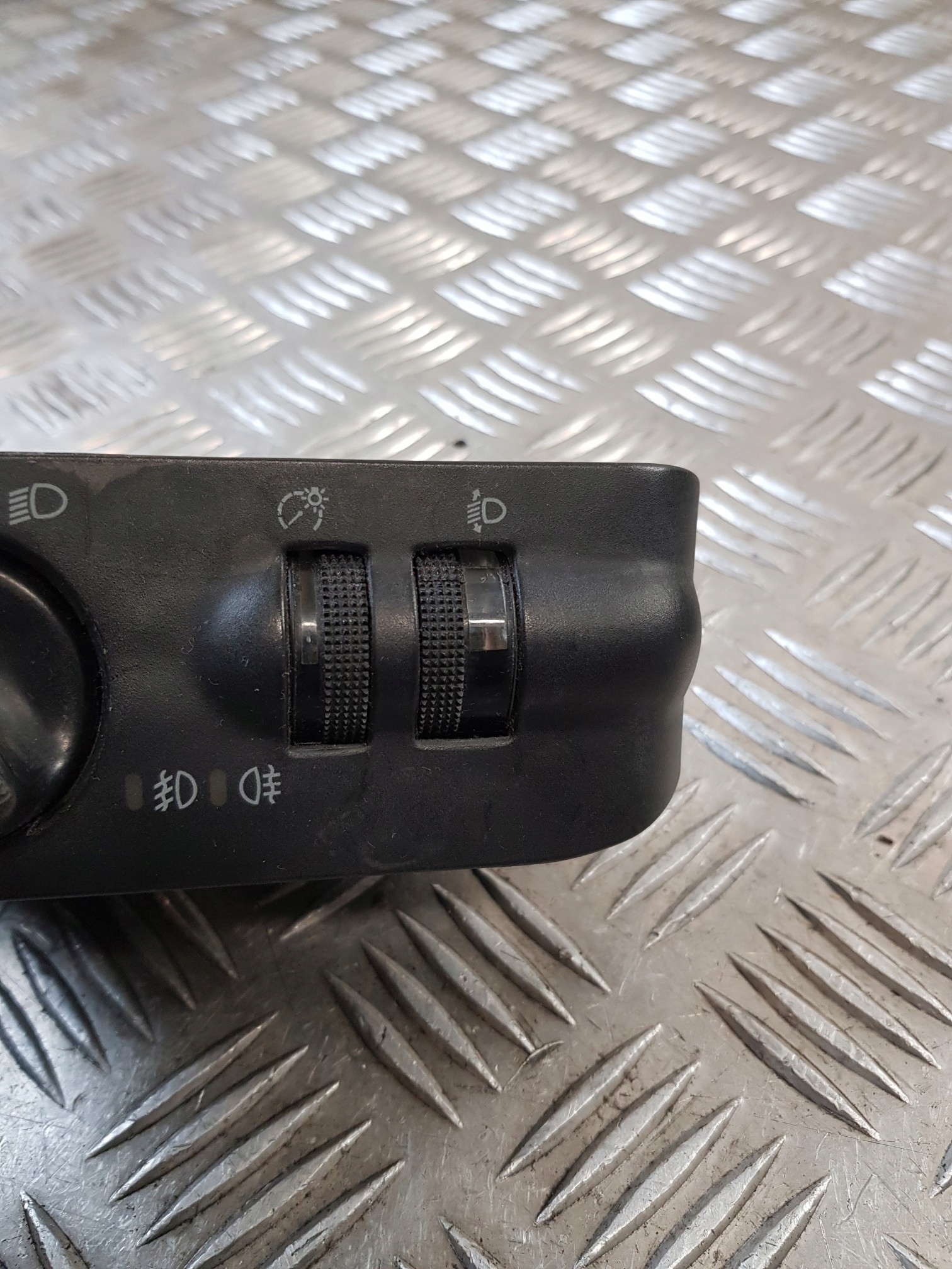 interruttore Interruttore comando luci 1H5941531P VW VENTO 92R