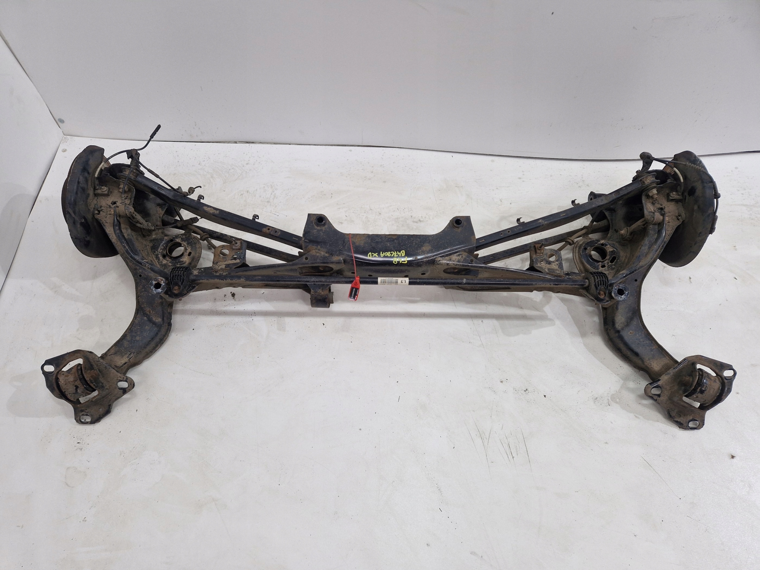 axle beam rear. BMW X1 F48 2.0 D X DRIVE