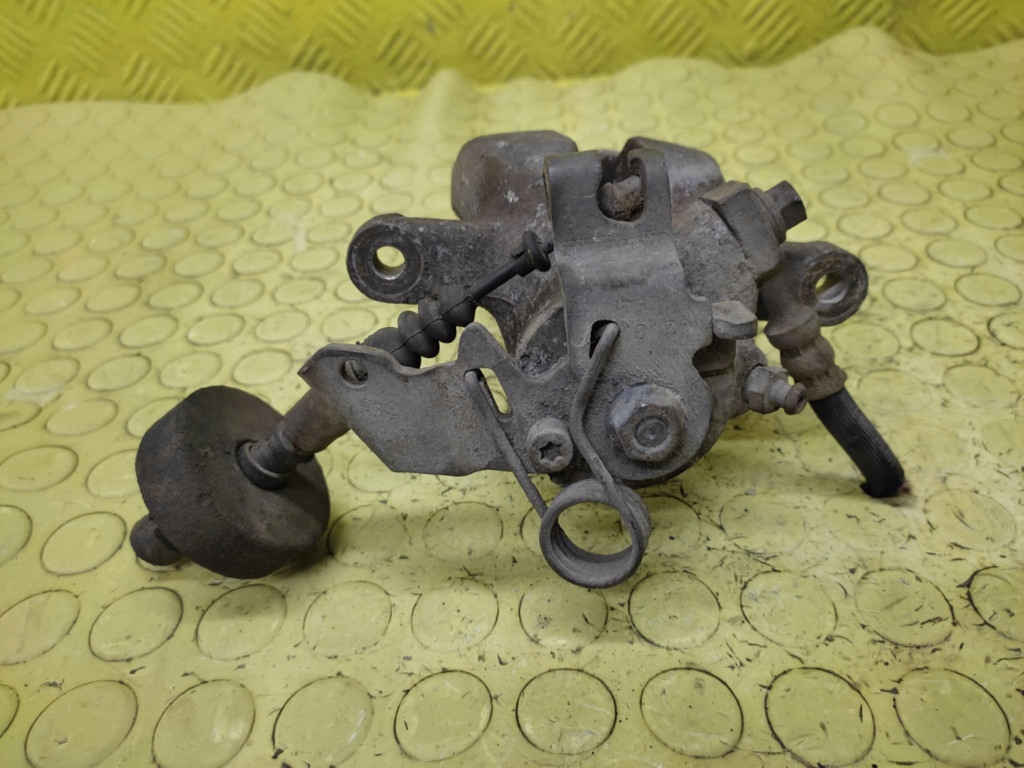 OPEL ZAFIRA A 1.9 D caliper brake left rear part