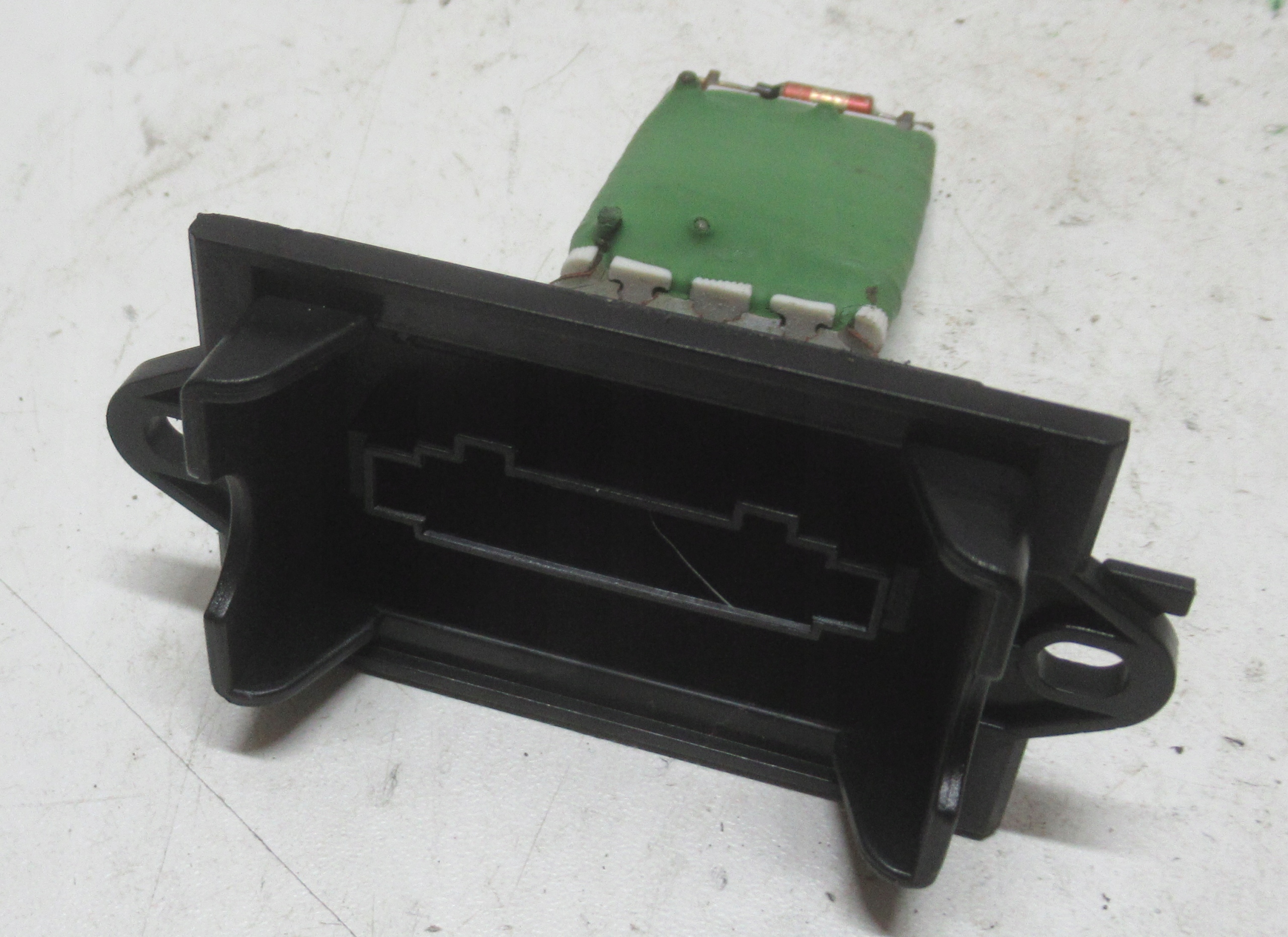 CITROEN C3 PLURIEL 1.4 BENZ. 08R heater resistor