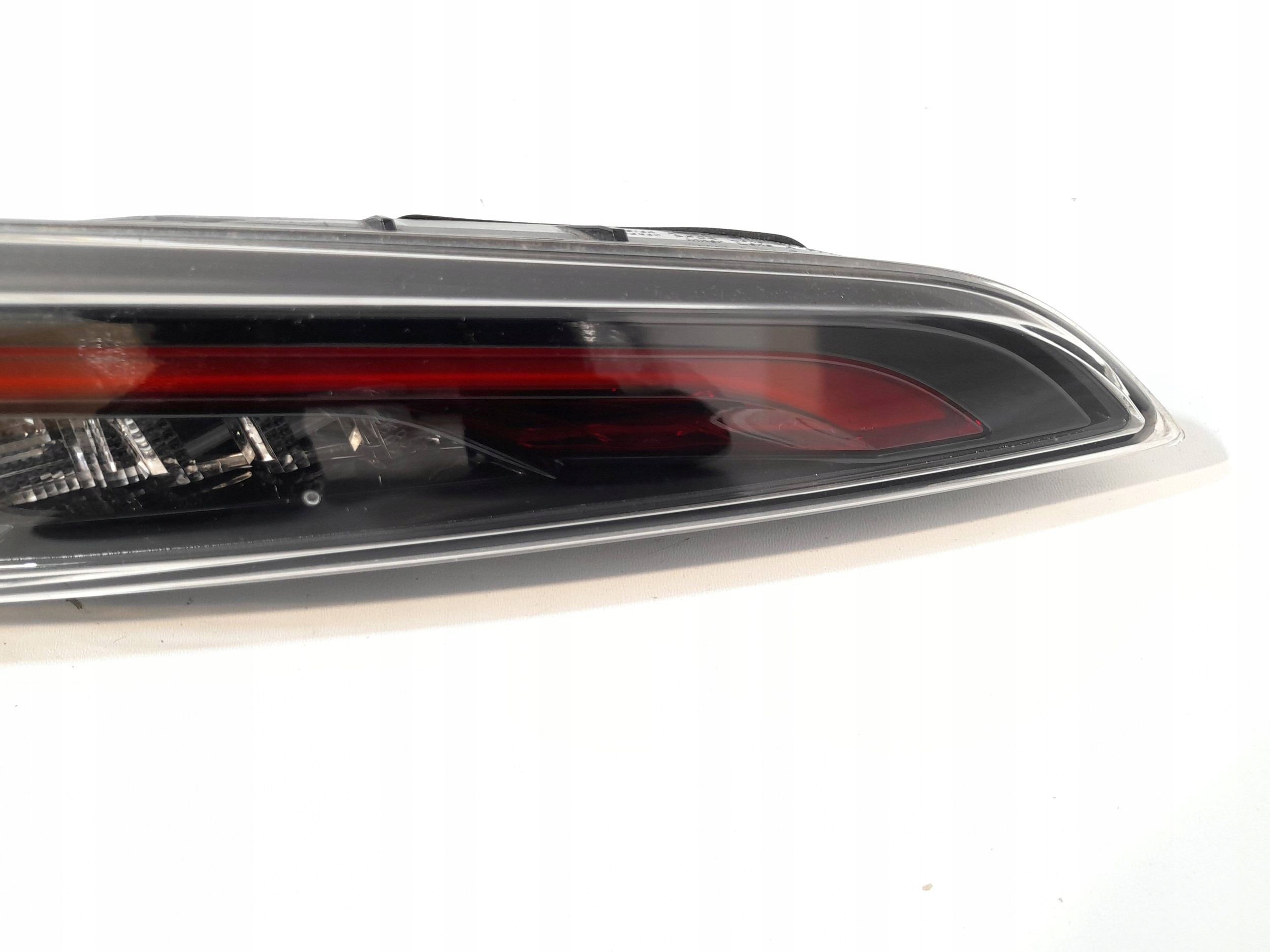 Toyota Corolla E210 E21 Licht hinten links Hatchback (R288)