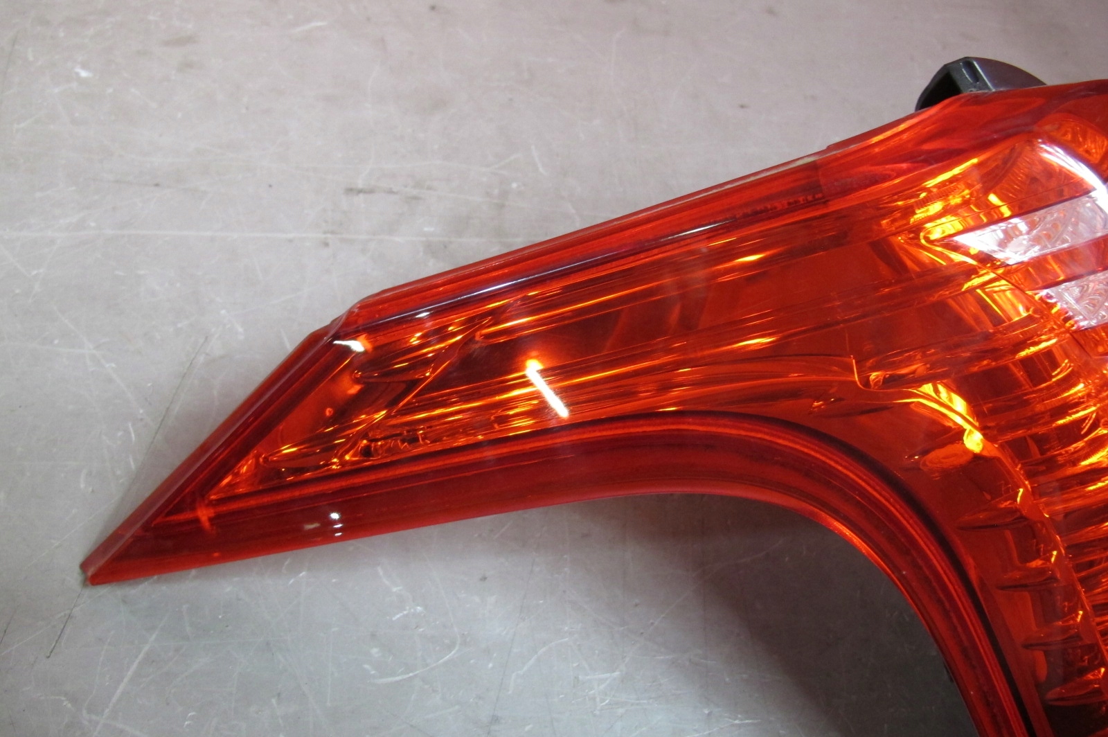PEUGEOT 5008 and 1 0U 0E light left rear part rear EU