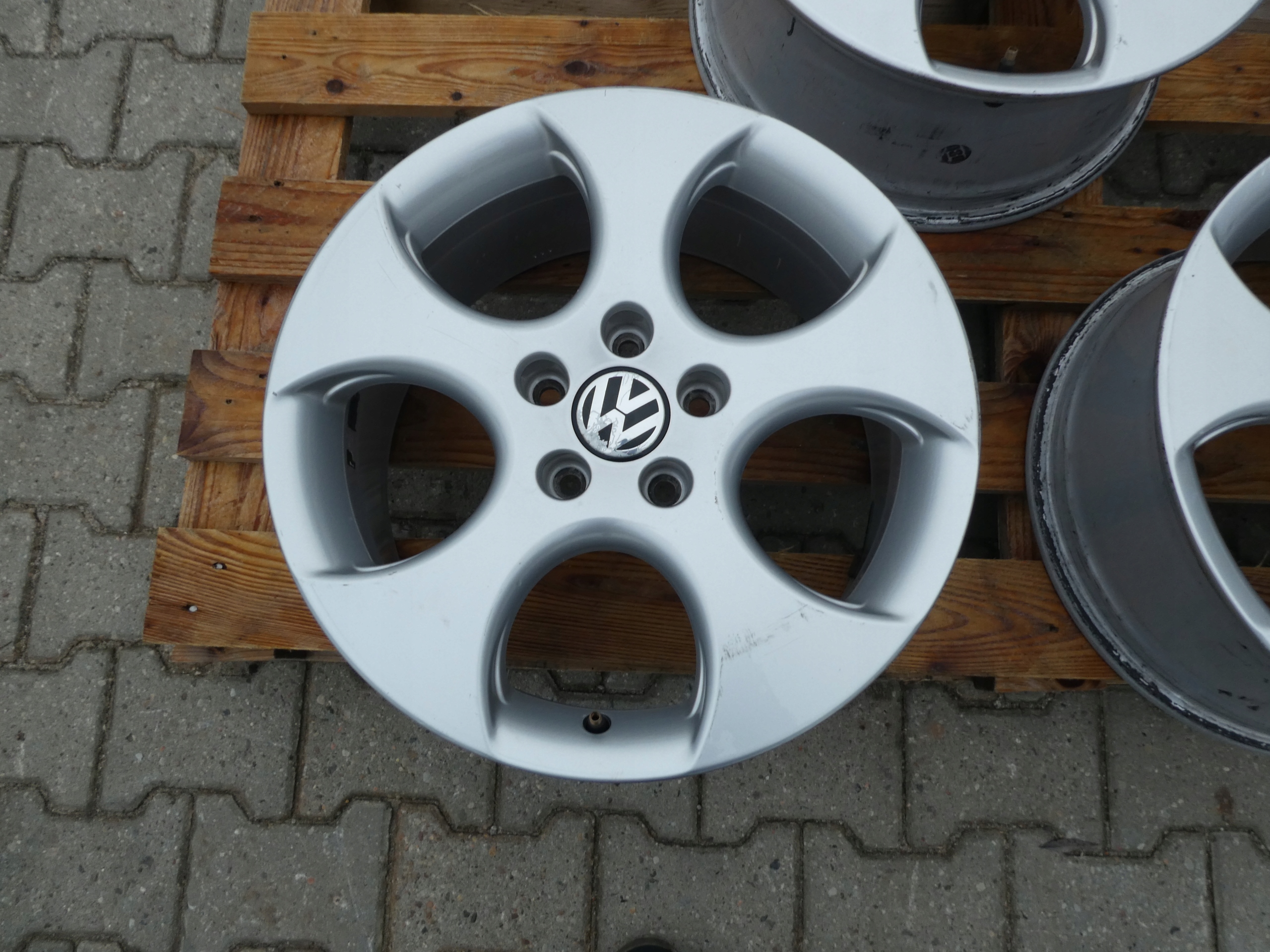 4X discs aluminium disc 1K0601025BB VW 5X112