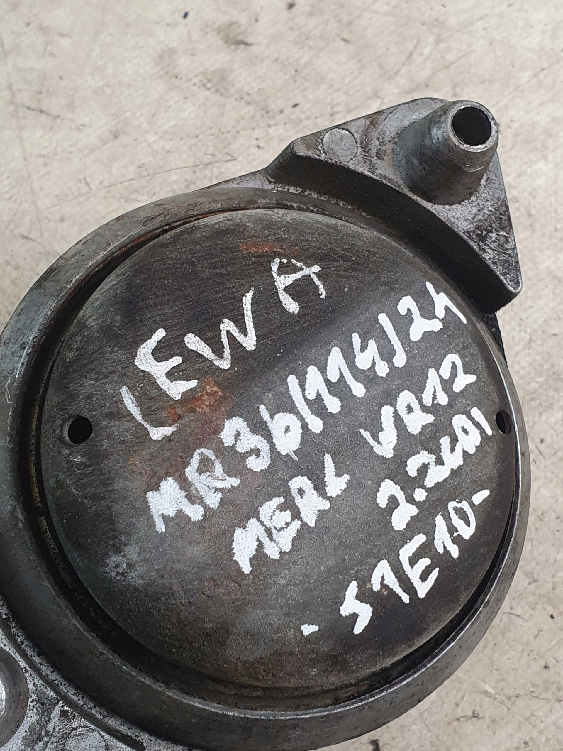 engine mount left MERCEDES W212 2.2CDI 10r.