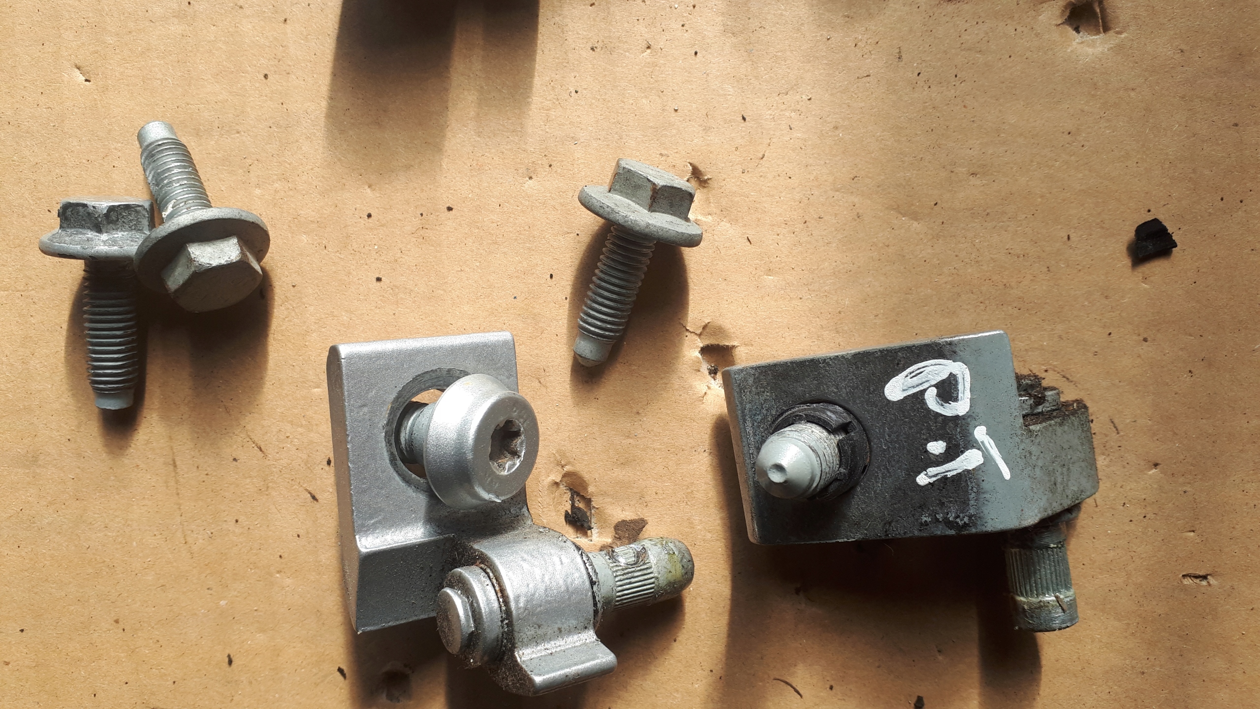 A6 C7 4G hinge door hinges right rear part LX7W 2X