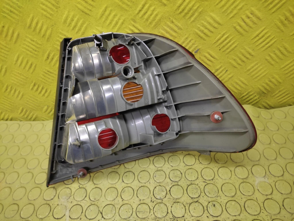 BMW E46 light left rear part 6907933