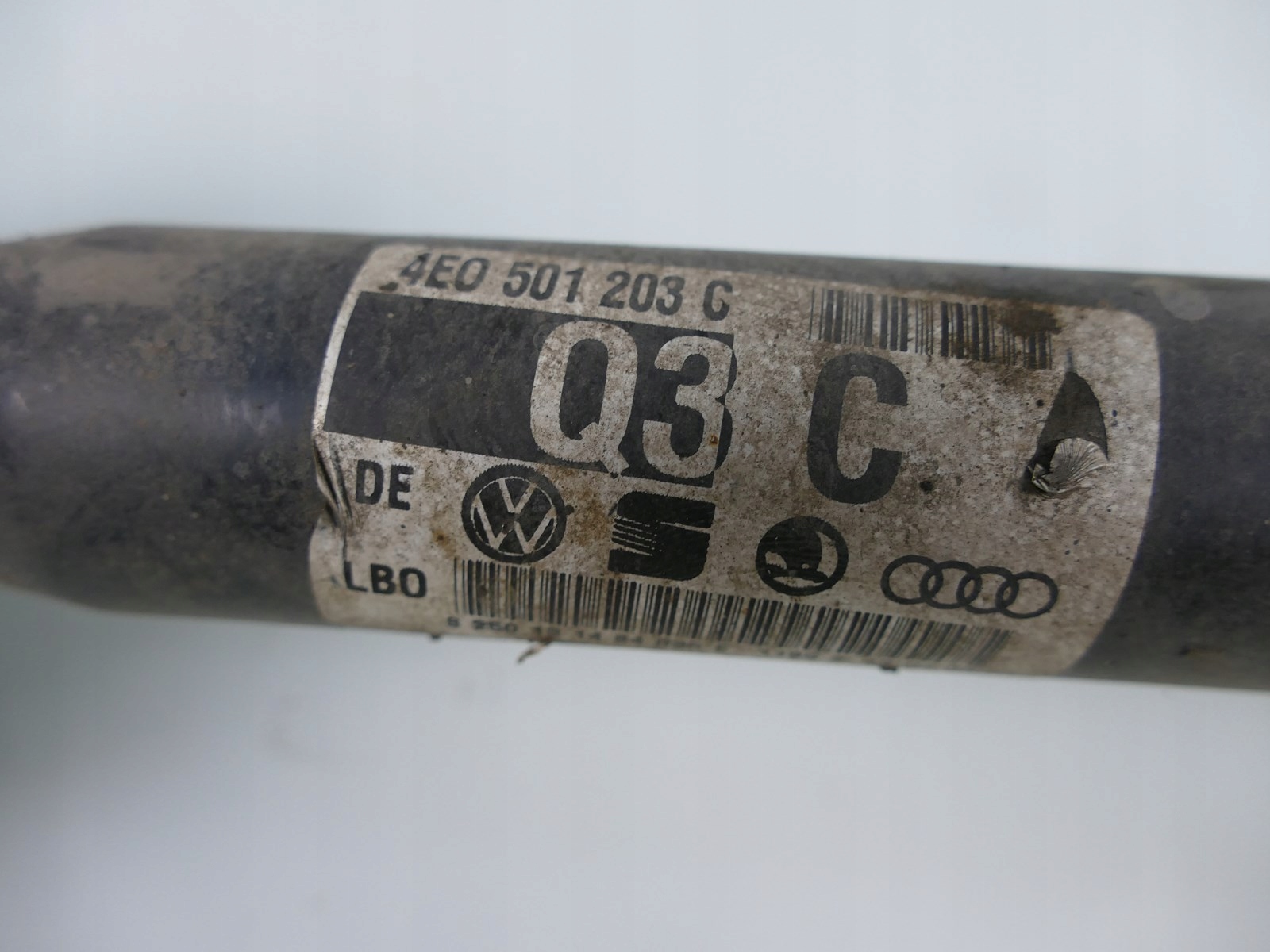 AUDI A8 D3 3.0 TDI semi-axis left rear part left rear