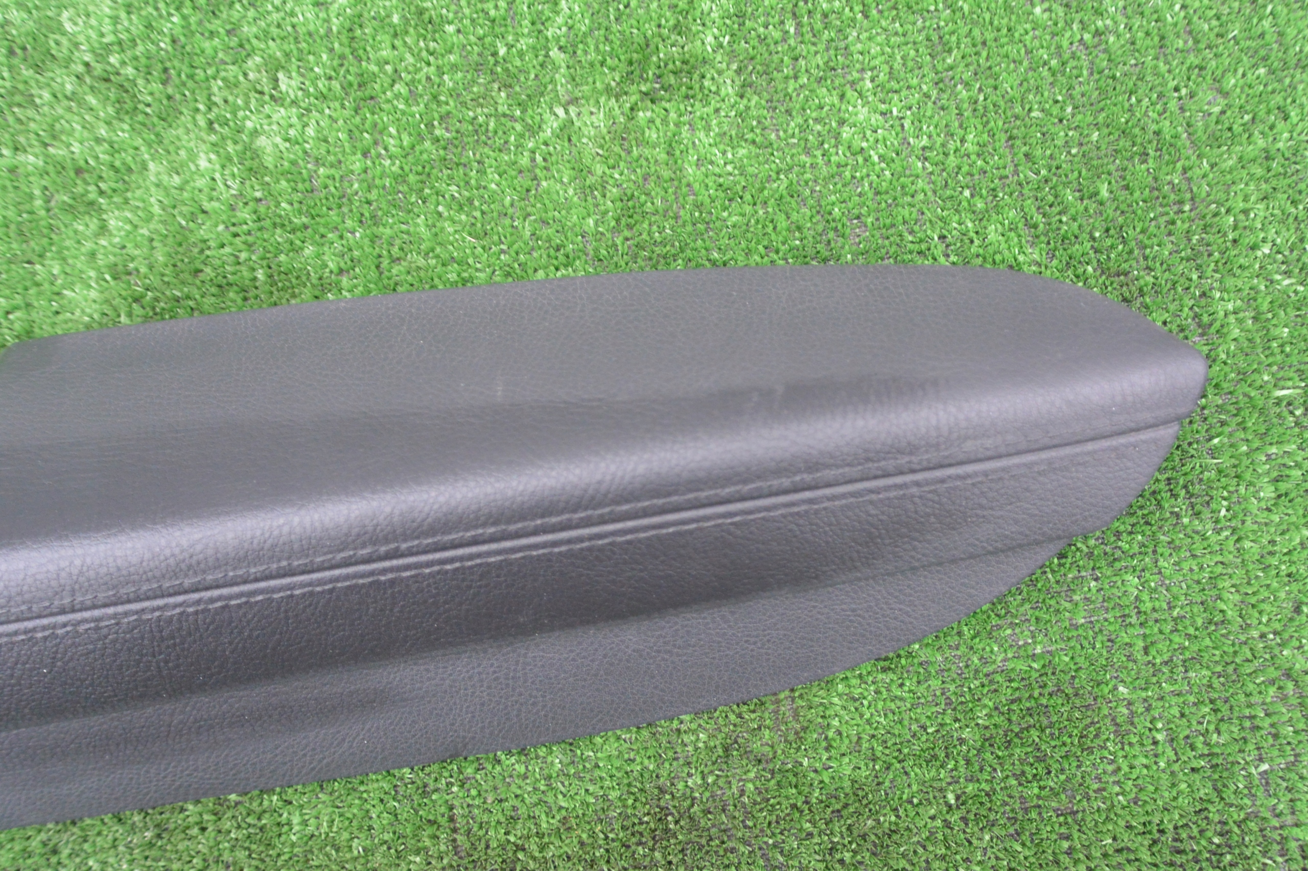 bracket armrest BOCZKA upholstery door right front VW PASSAT CC leather